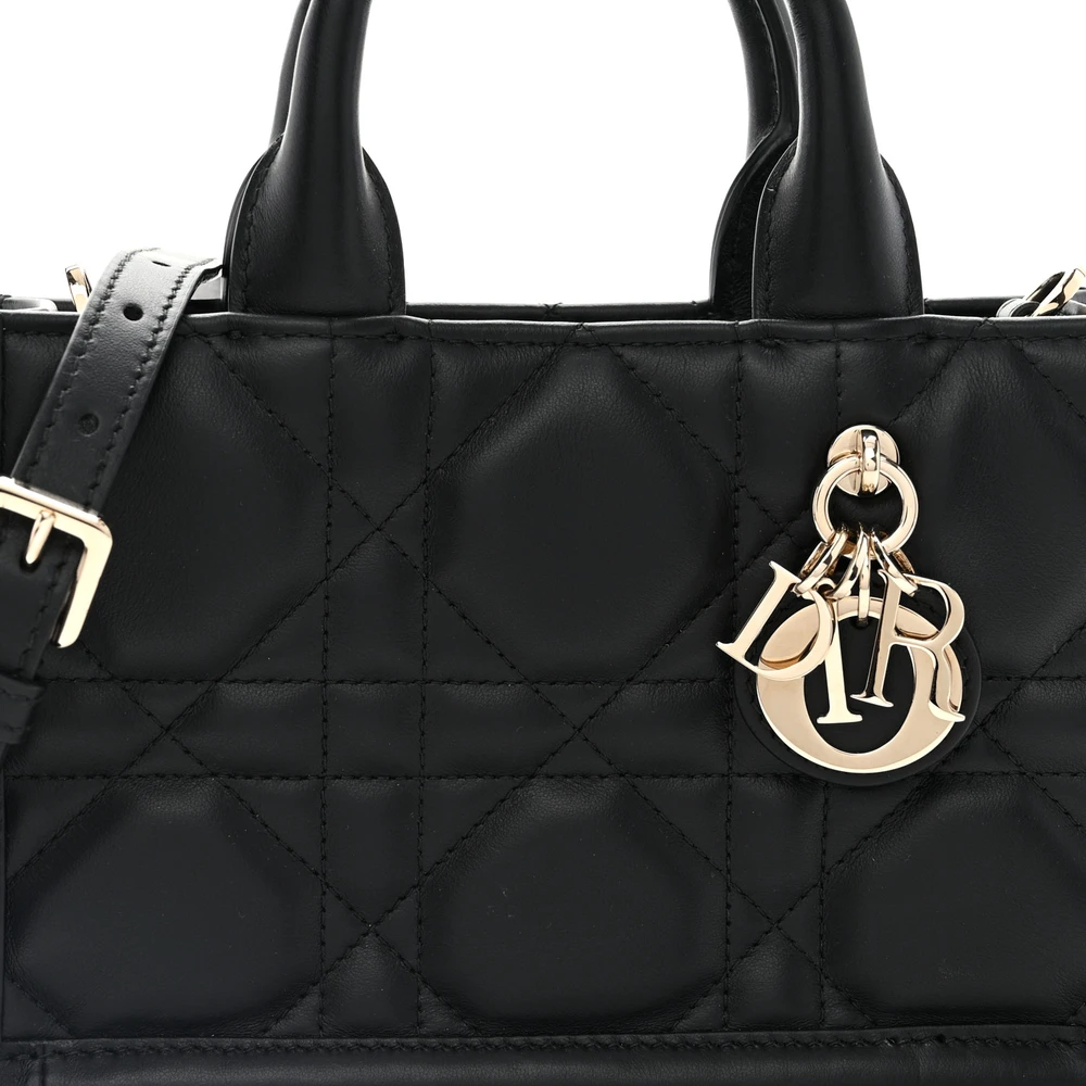 Superfake Dior Handbags That Exceed Expectations1:1High-quality replica
