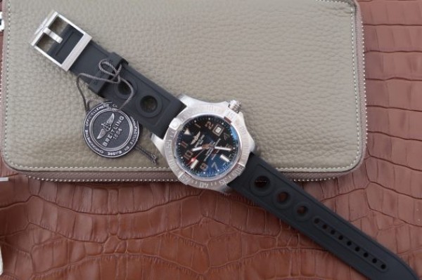 Replica Breitling Avenger II Seawolf SS GF Black Dial Black Rubber Strap A2824 - Top club