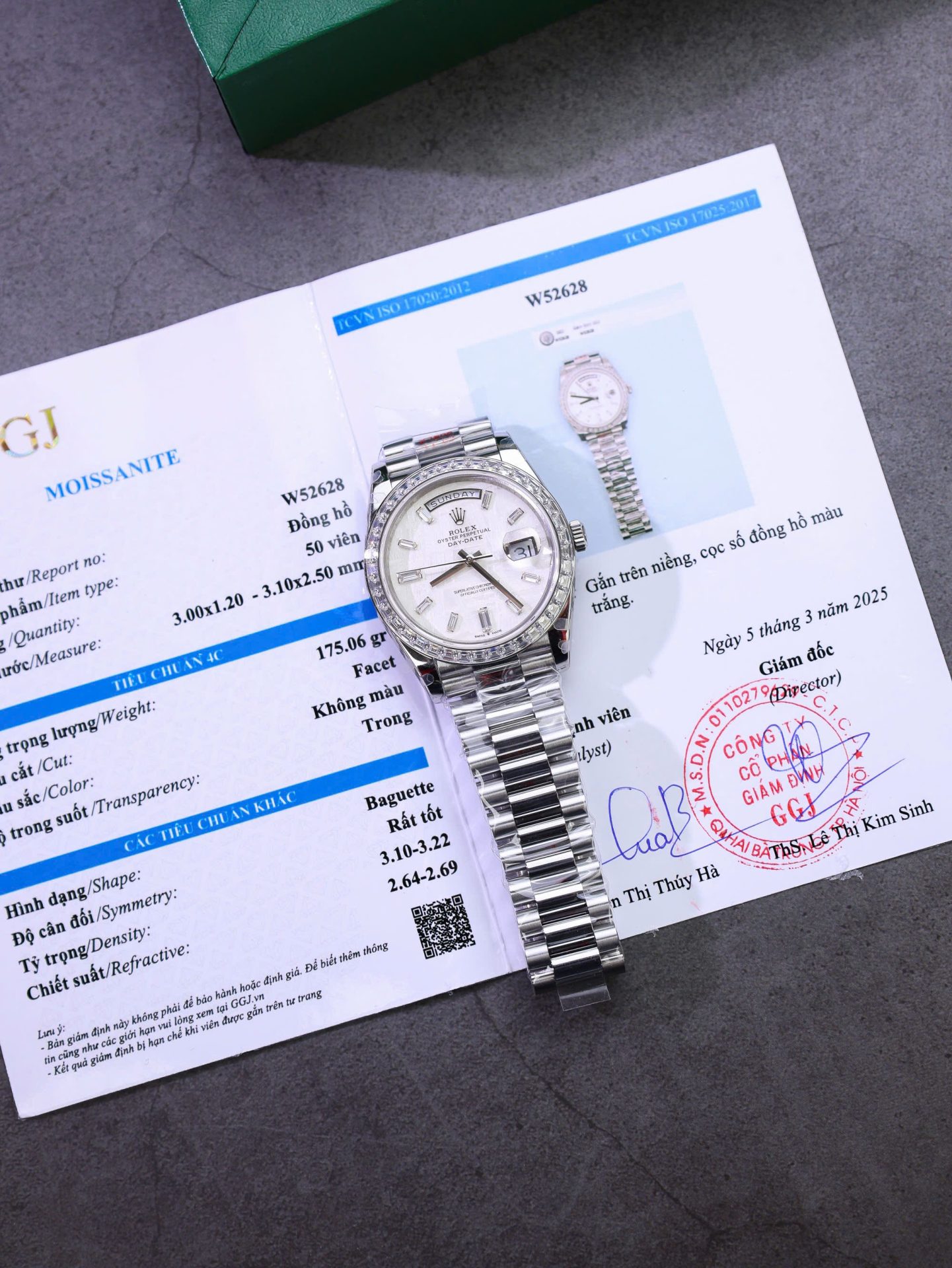 Rolex Day-Date Best Copies Watch Meteorite Wial Custom Diamonds Moissanite Baguette 40mm - Elite Watch Atelier