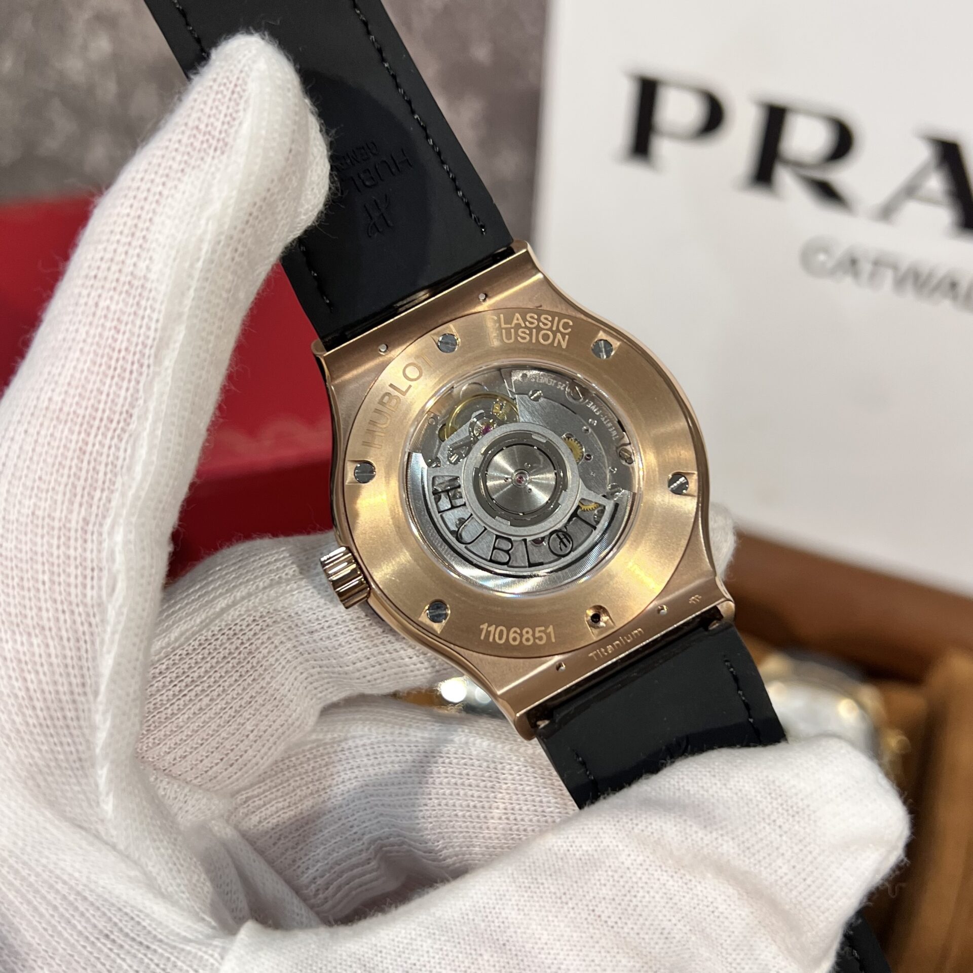 Hublot Replica Watch Classic Fusion King Gold Gray Dial With Moissanite Bezel 42mm - Top club