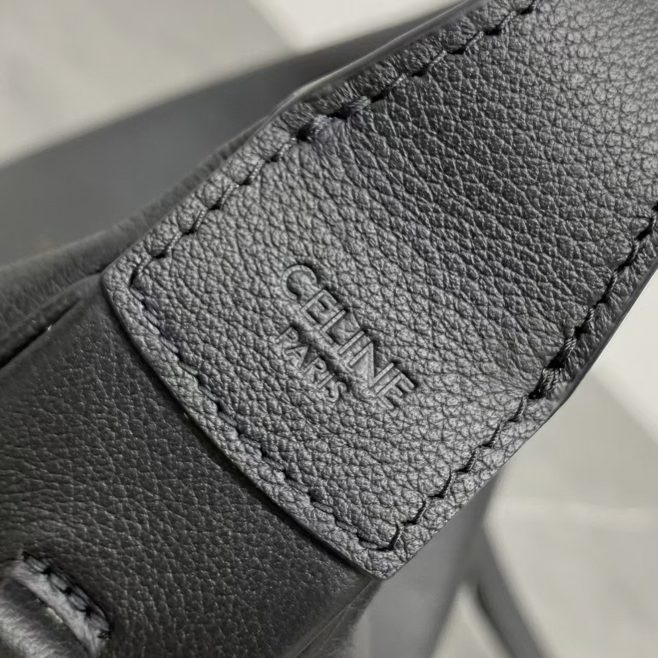 CELINE LULU IN Grained calfskin Bag1:1High-quality replica