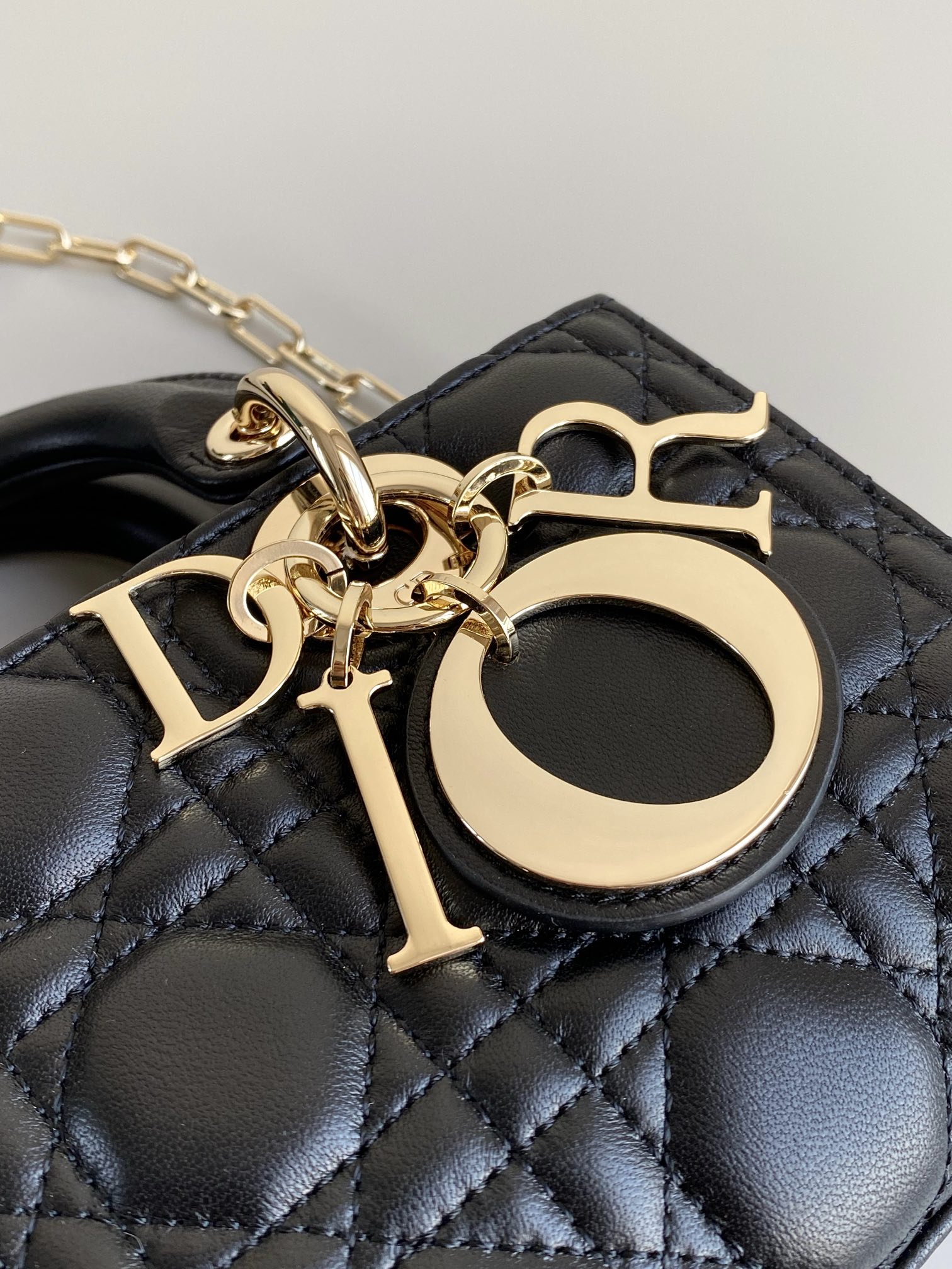 Small Lady D-Joy Bag White/Pink/Black For Women 9in/22cm M0613ONGE_M0301:1High-quality replica