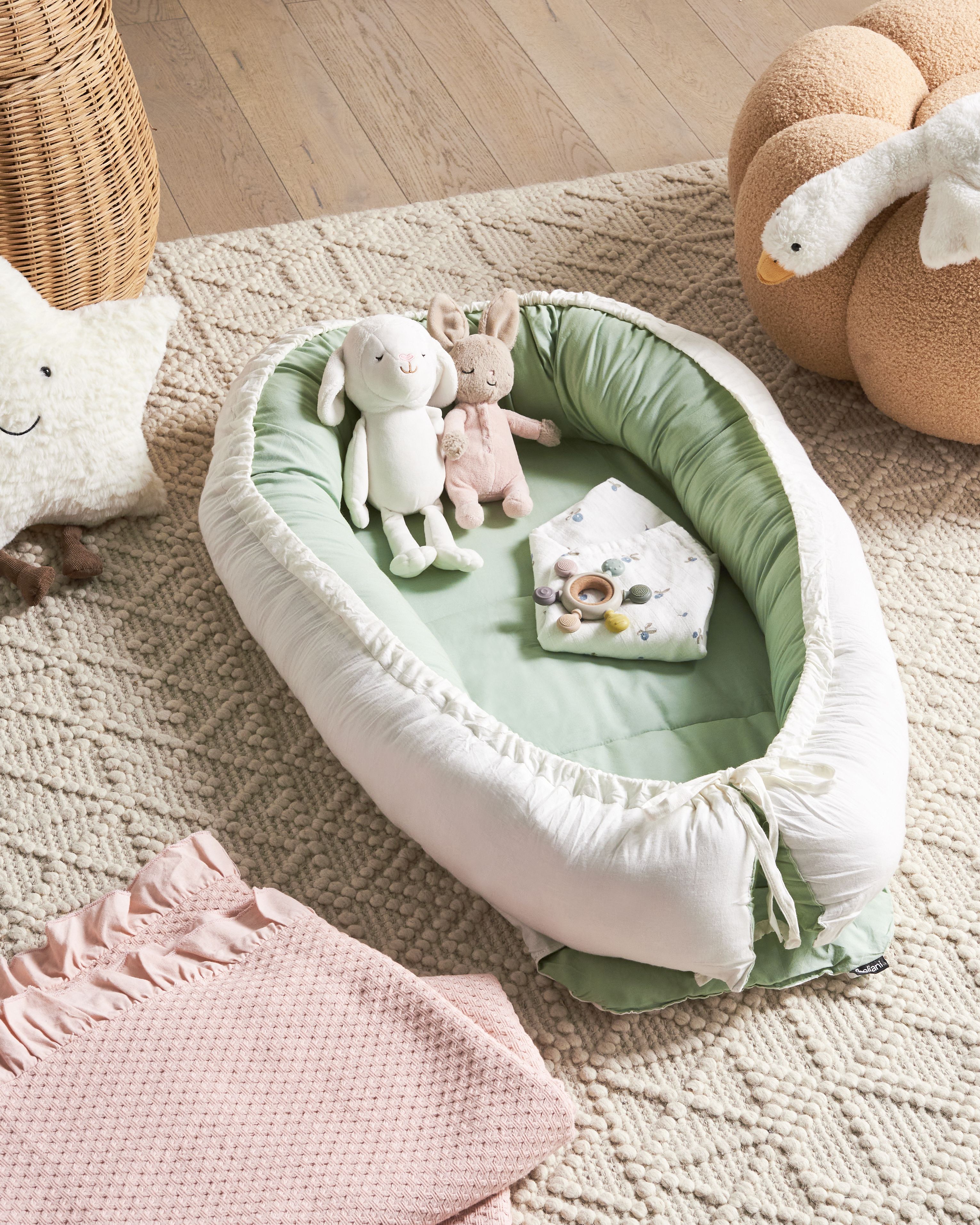 Nest Cocoon EREB Cotton Light Green