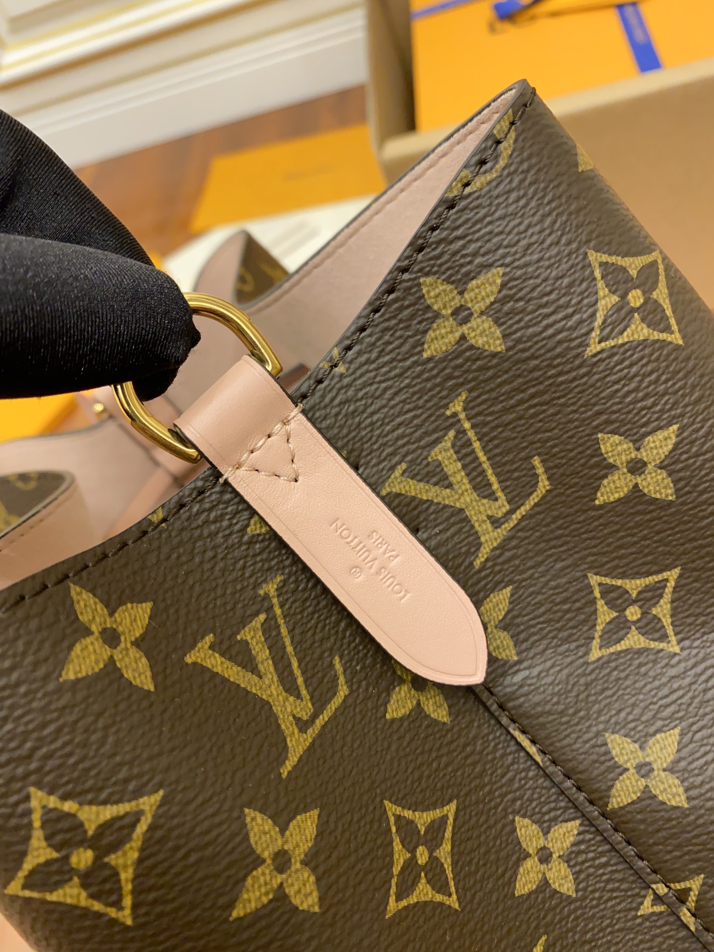 Louis Vuitton NeoNoe MM M440221:1High-quality replica
