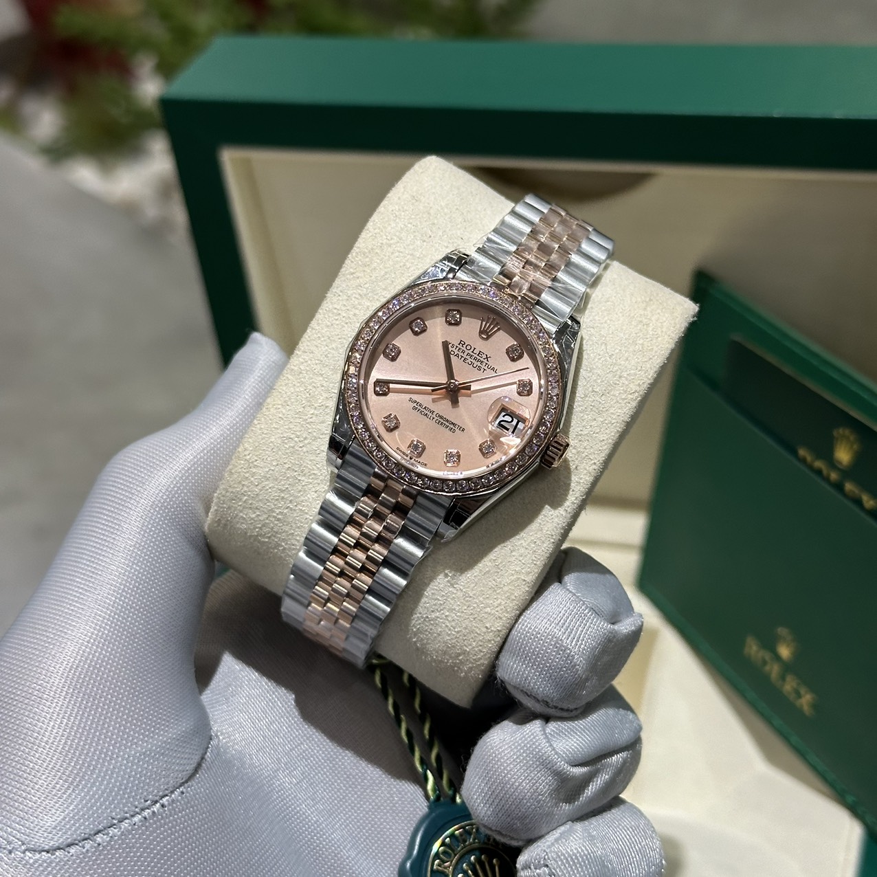 Rolex DateJust Women s High Quality Fake Watch Sunburt Dial Jubilee Strap 31mm - Elite Watch Atelier