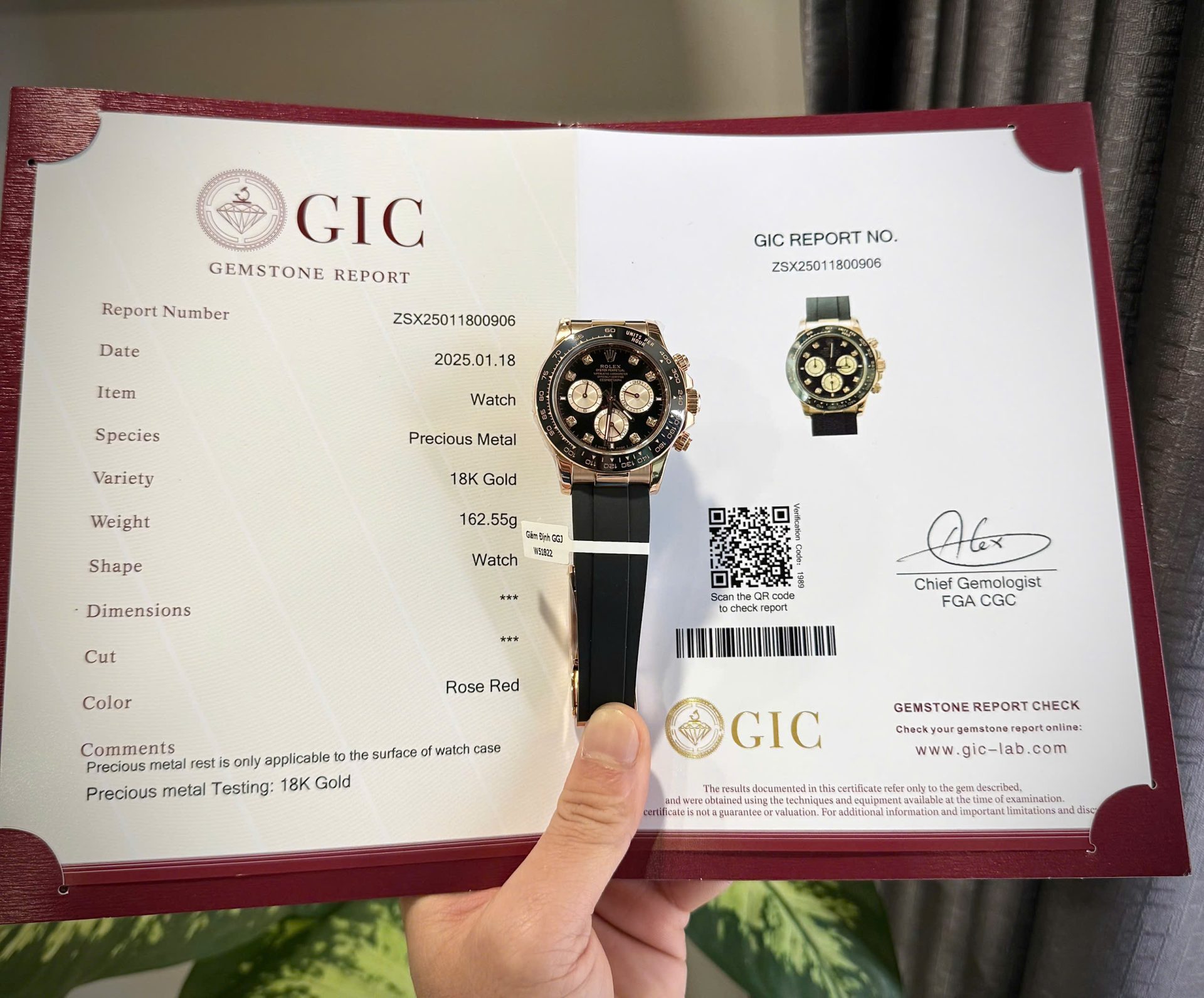 Rolex Daytona 126515 Dial Black Replica Watch Weight 163Gram Custom Gold Wrapped 40mm - Elite Watch Atelier