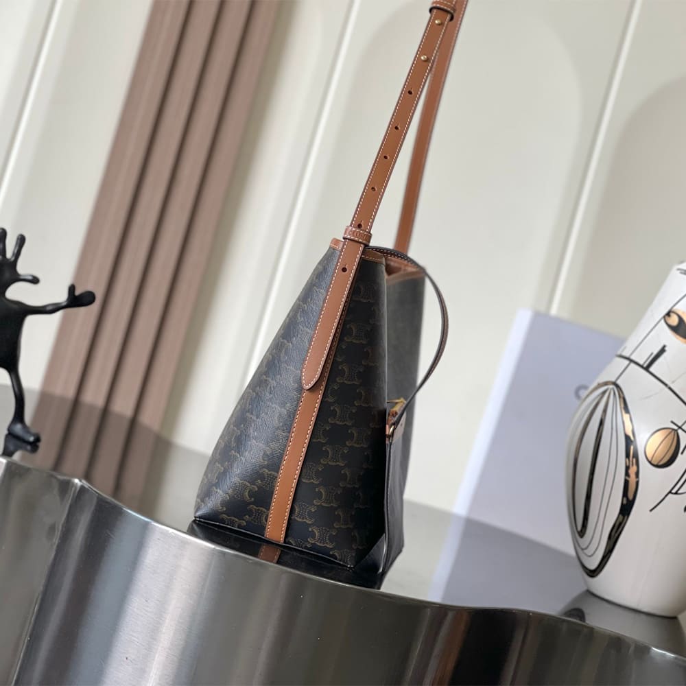 Celine SOFT SHOPPER BAG IN Triomphe Canvas and Calfskin1:1High-quality replica