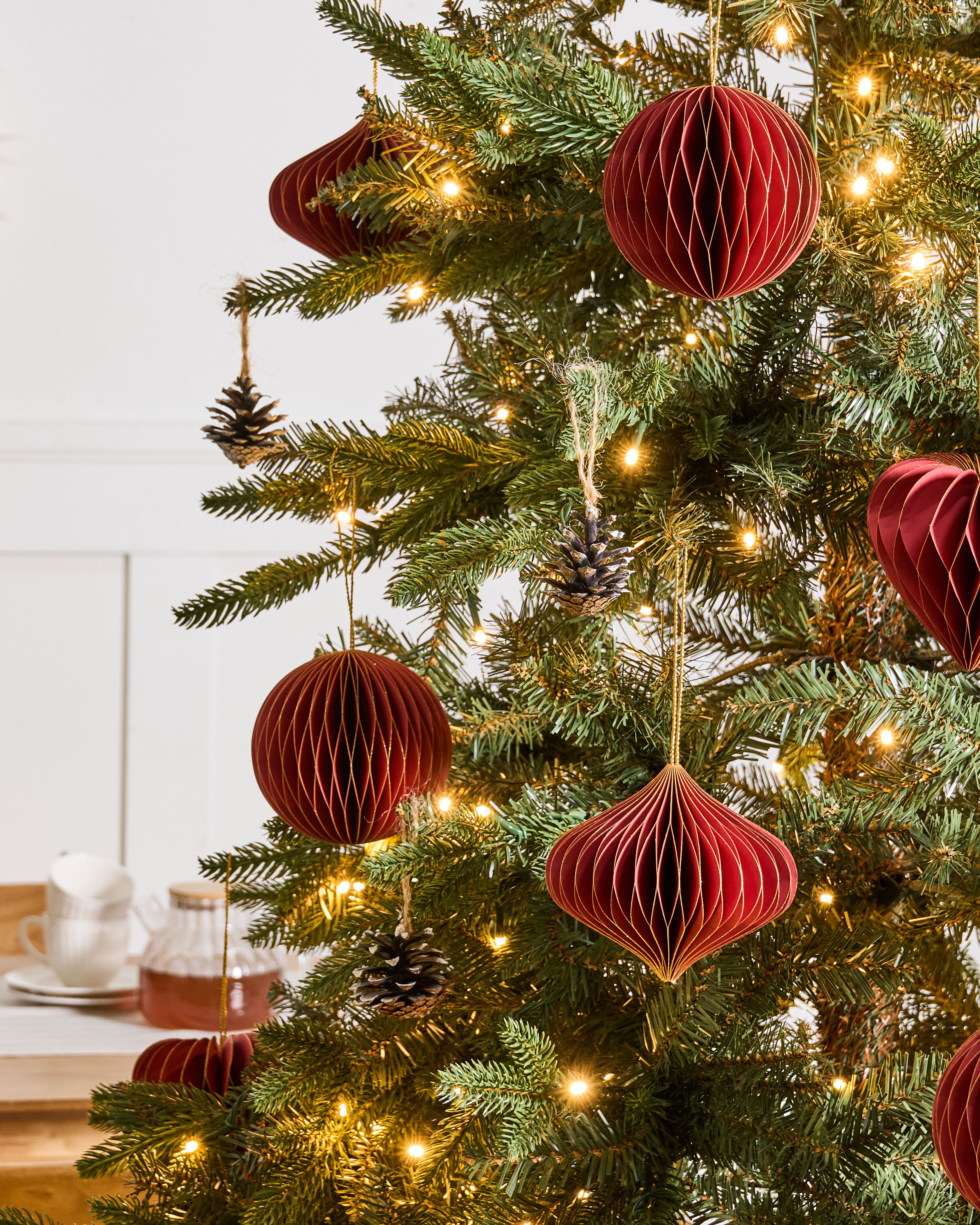 Set of 18 Christmas Tree Ornaments SUSA Paper Red