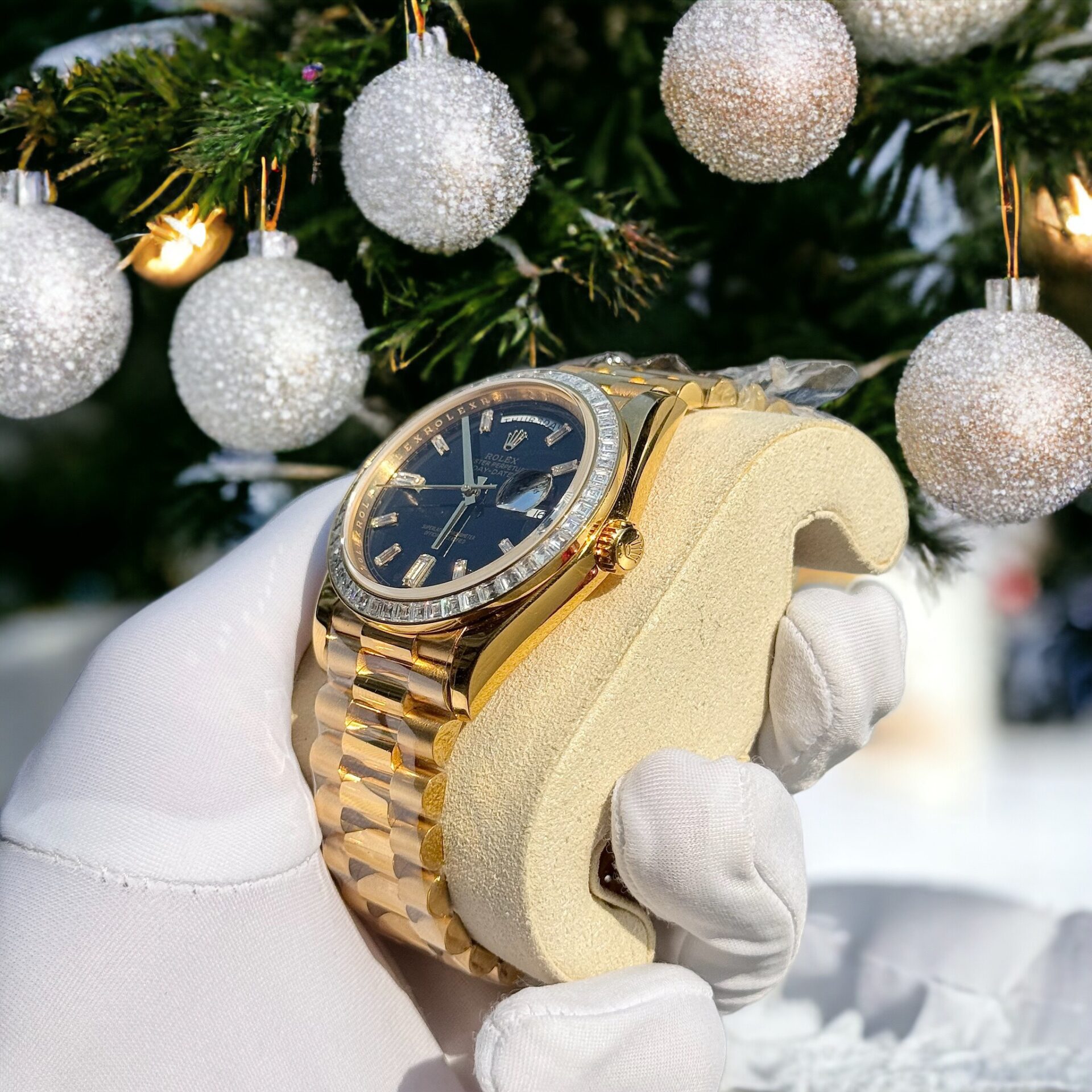 Rolex Day-Date 228238 Replica Watch 18K Gold Wrapped Moissanite Bezel GM 40mm - Elite Watch Atelier