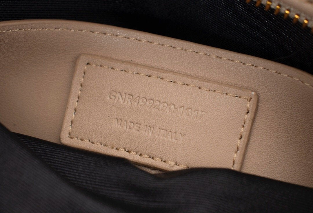 TO – Luxury Edition Bags SLY 1061:1High-quality replica