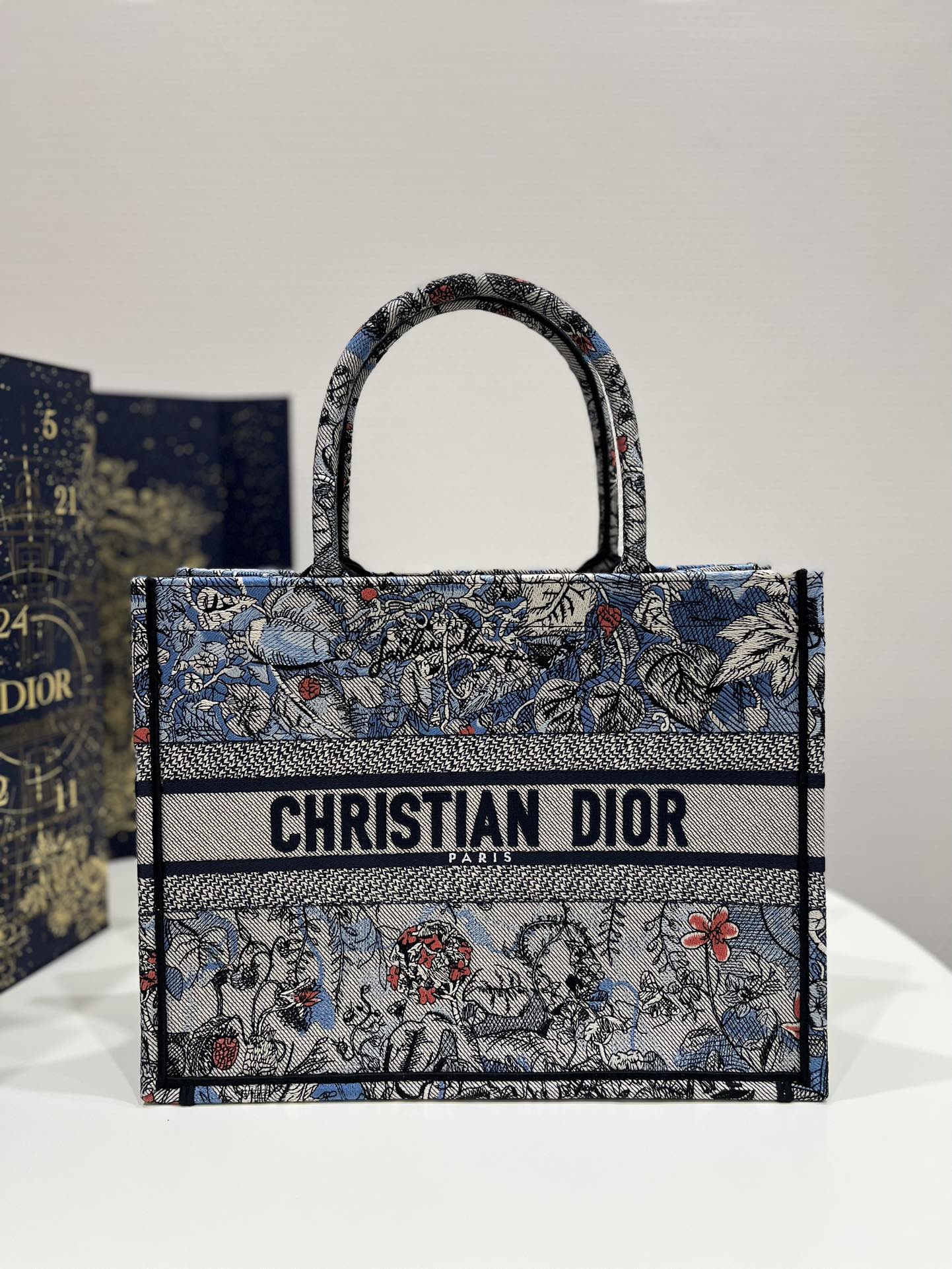 Medium Dior Book Tote Denim Multicolor For Women 14in/36 cm M1296ZRZI_M49E1:1High-quality replica