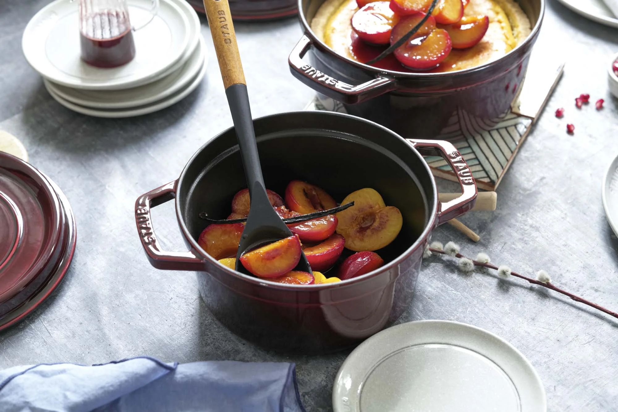 Staub Cast Iron 2.75-qt Round Cocotte - Basil - Image 18