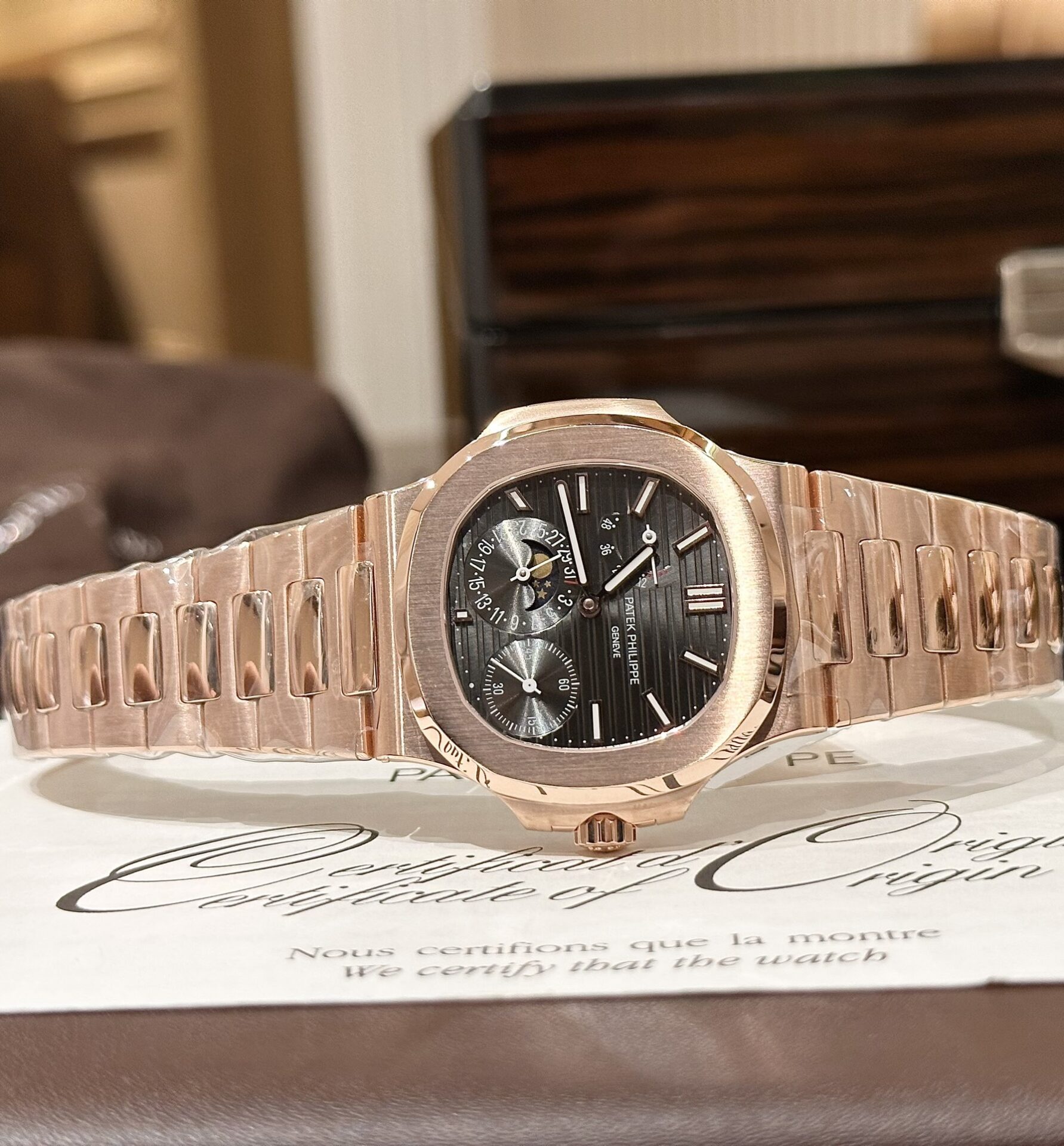 Patek Philippe Best Replica Watch Nautilus 5712R Gold Wrapped GR Factory 40mm - Top club
