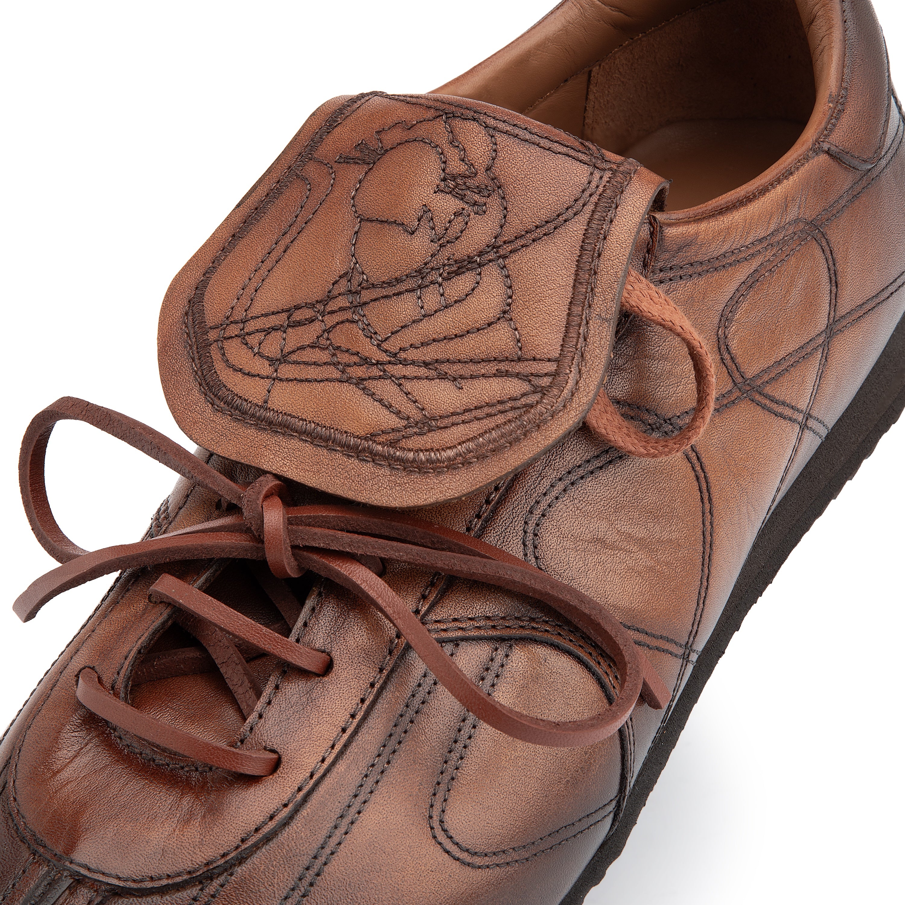 "yakuza" soccer shoes brown