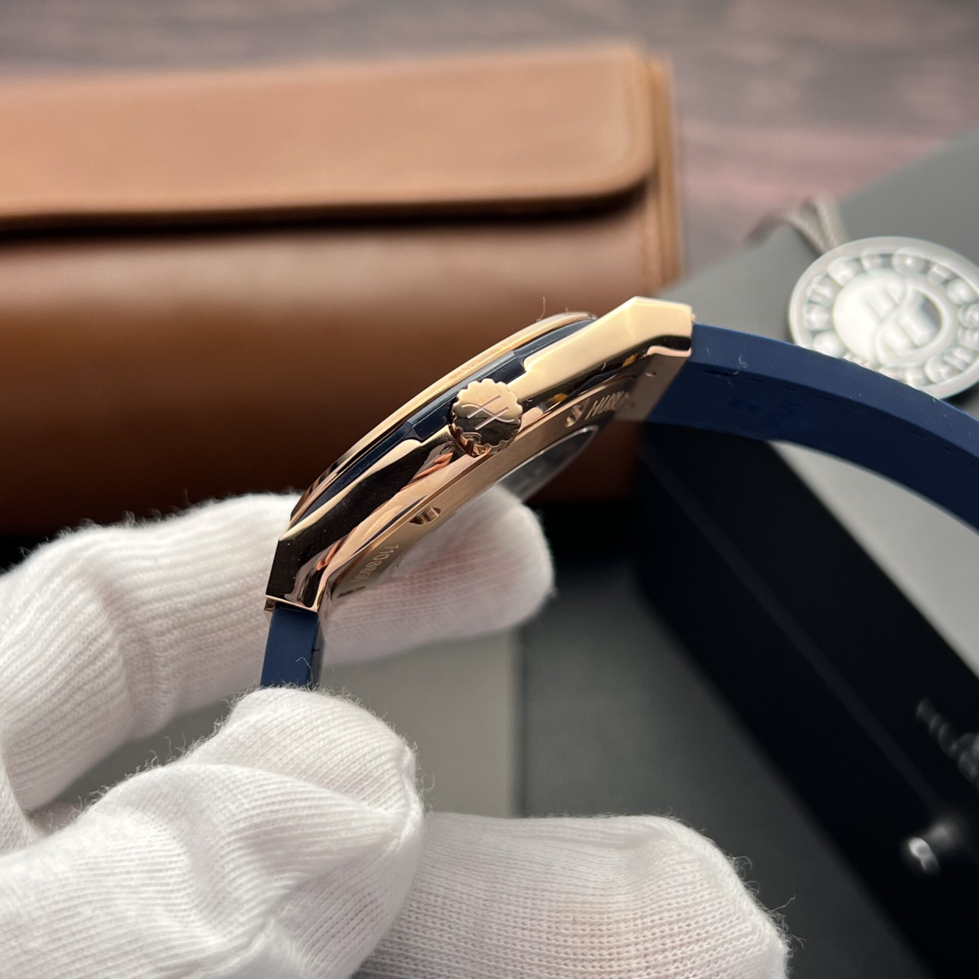 Hublot Replica 1:1 Watch Classic Fusion King Gold With Moissanite Diamonds Blue 42mm - Top club
