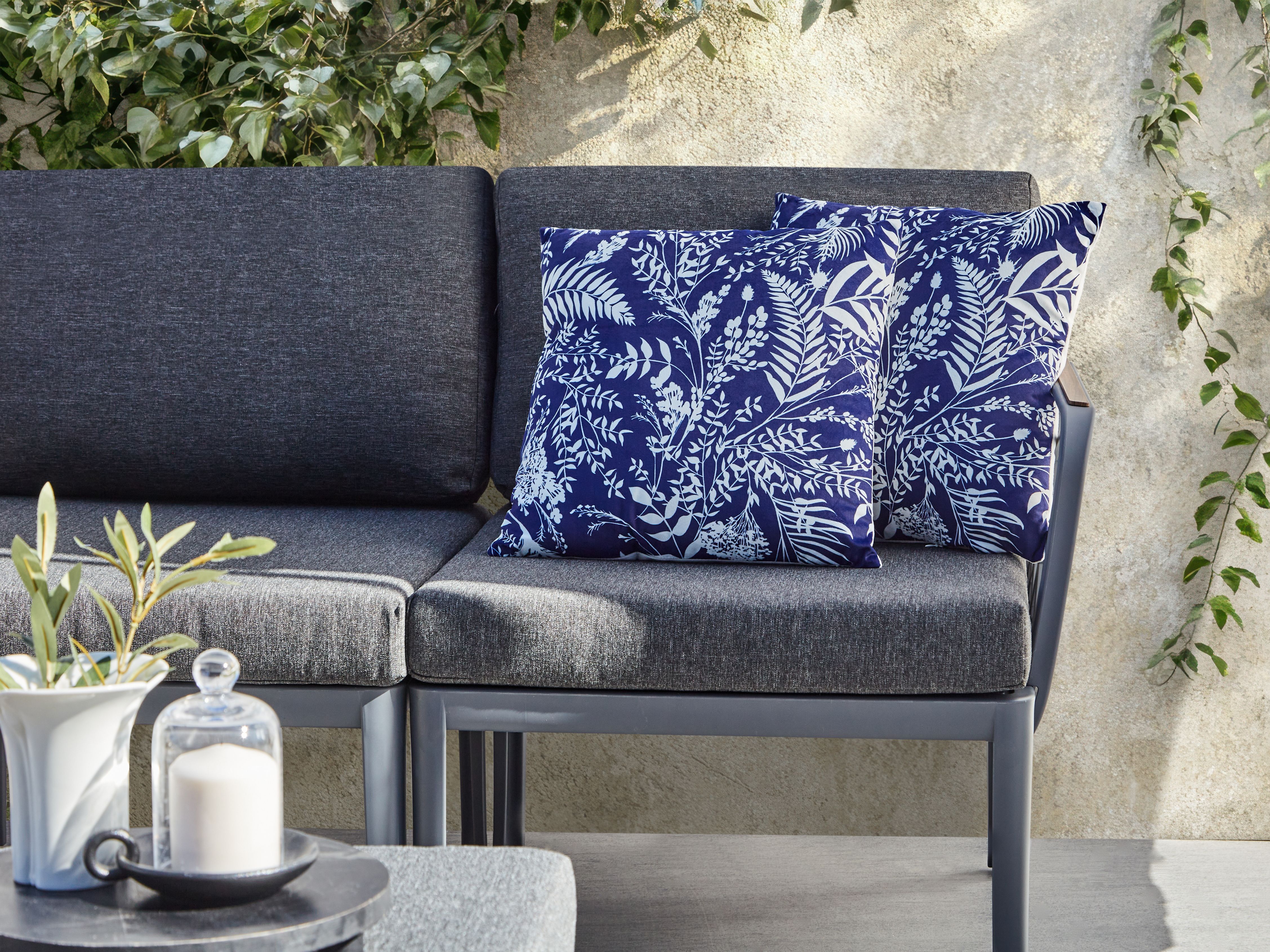 Set of 2 Outdoor Cushions GLIMMER Plant Pattern 45 x 45 cm Blue