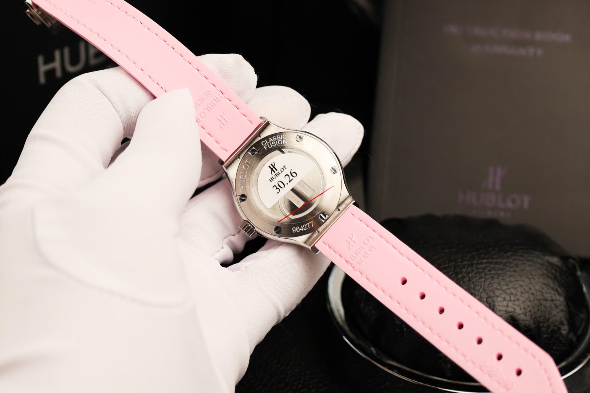 Hublot Classic Fusion Replica Watches Dial Mother Of Pearl Pink + Moissanite Diamonds 33mm - Top club