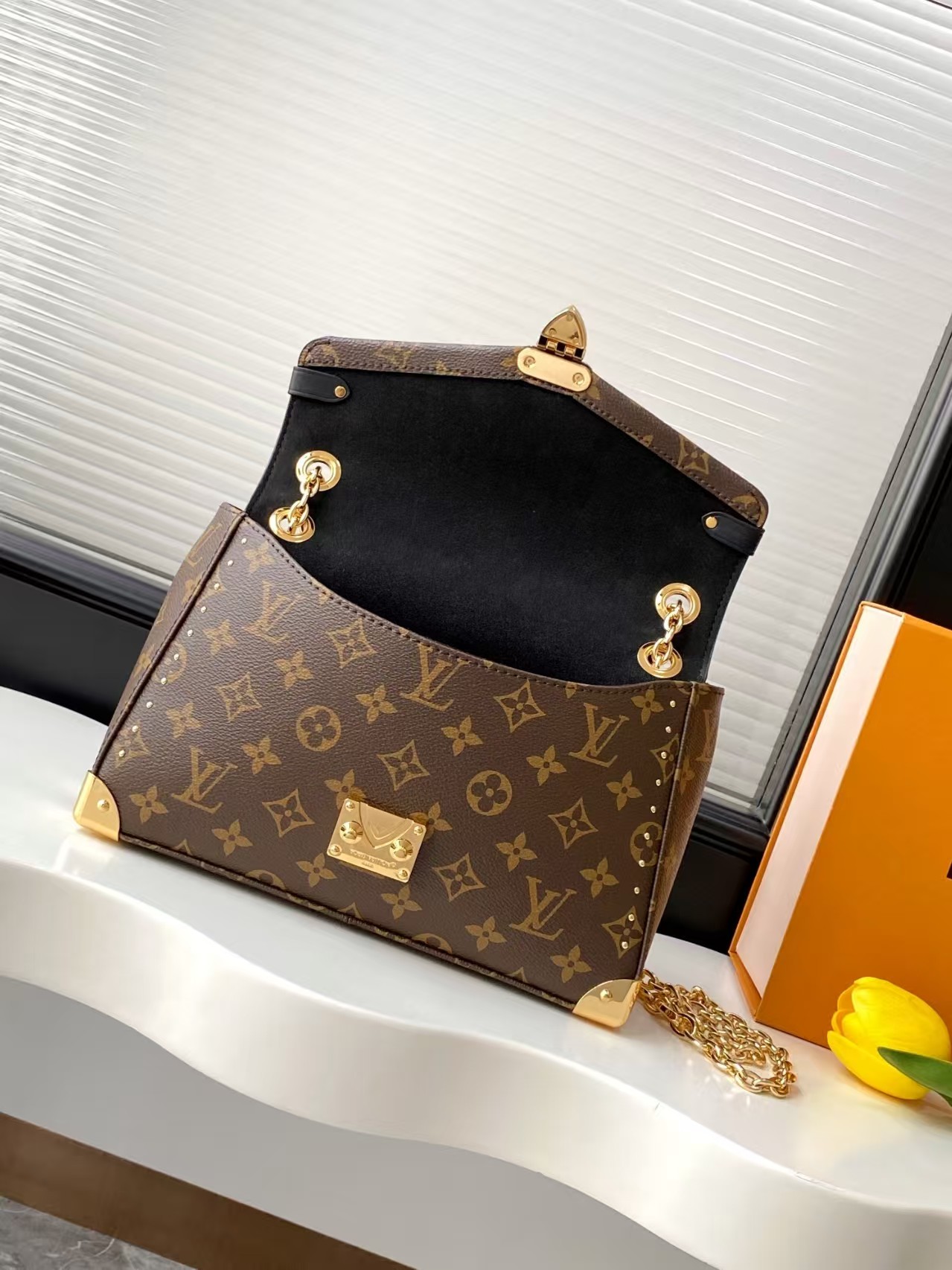Louis Vuitton Trunkie HandBag1:1High-quality replica