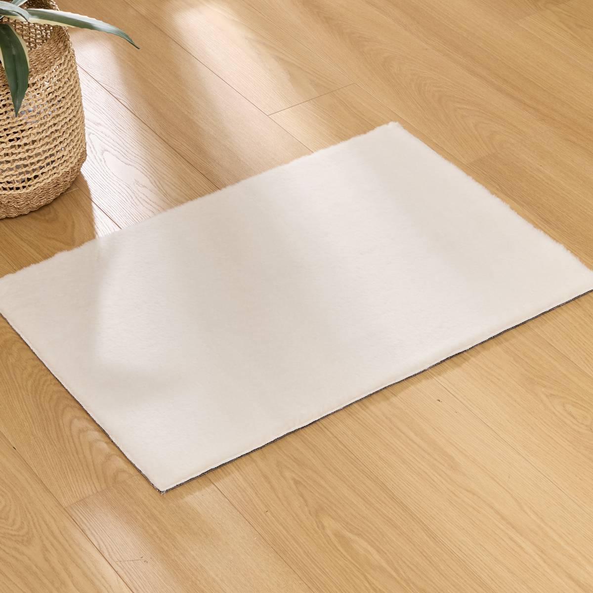 Faux fur rug "Couka White, 90x60 cm