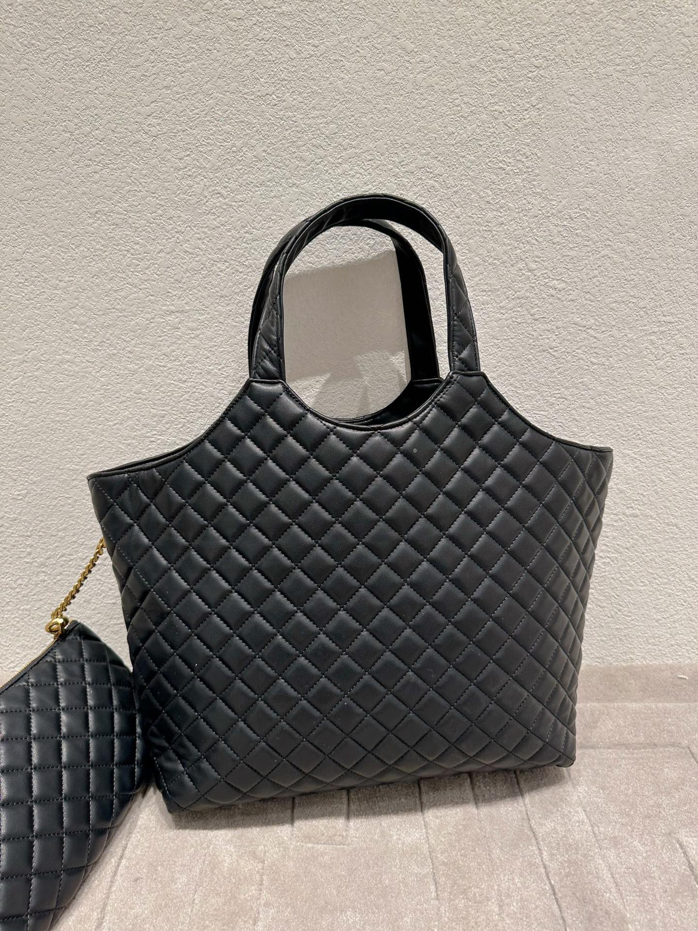 TO – Luxury Bags SLY 2781:1High-quality replica