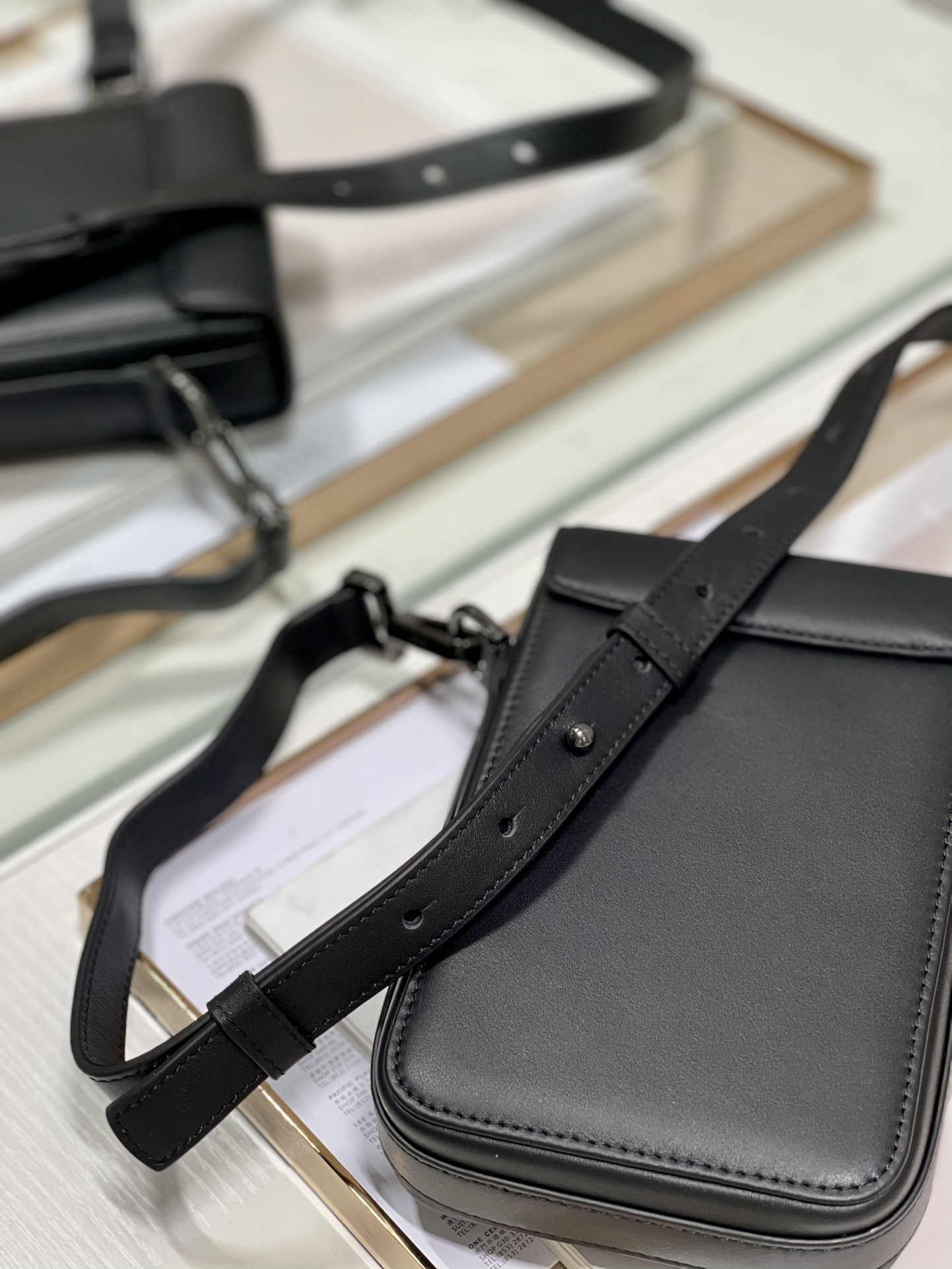 Saddle Vertical Pouch With Strap Beige/Black For Women 8.5in/22cm 2ADCA446YKS_H27E1:1High-quality replica