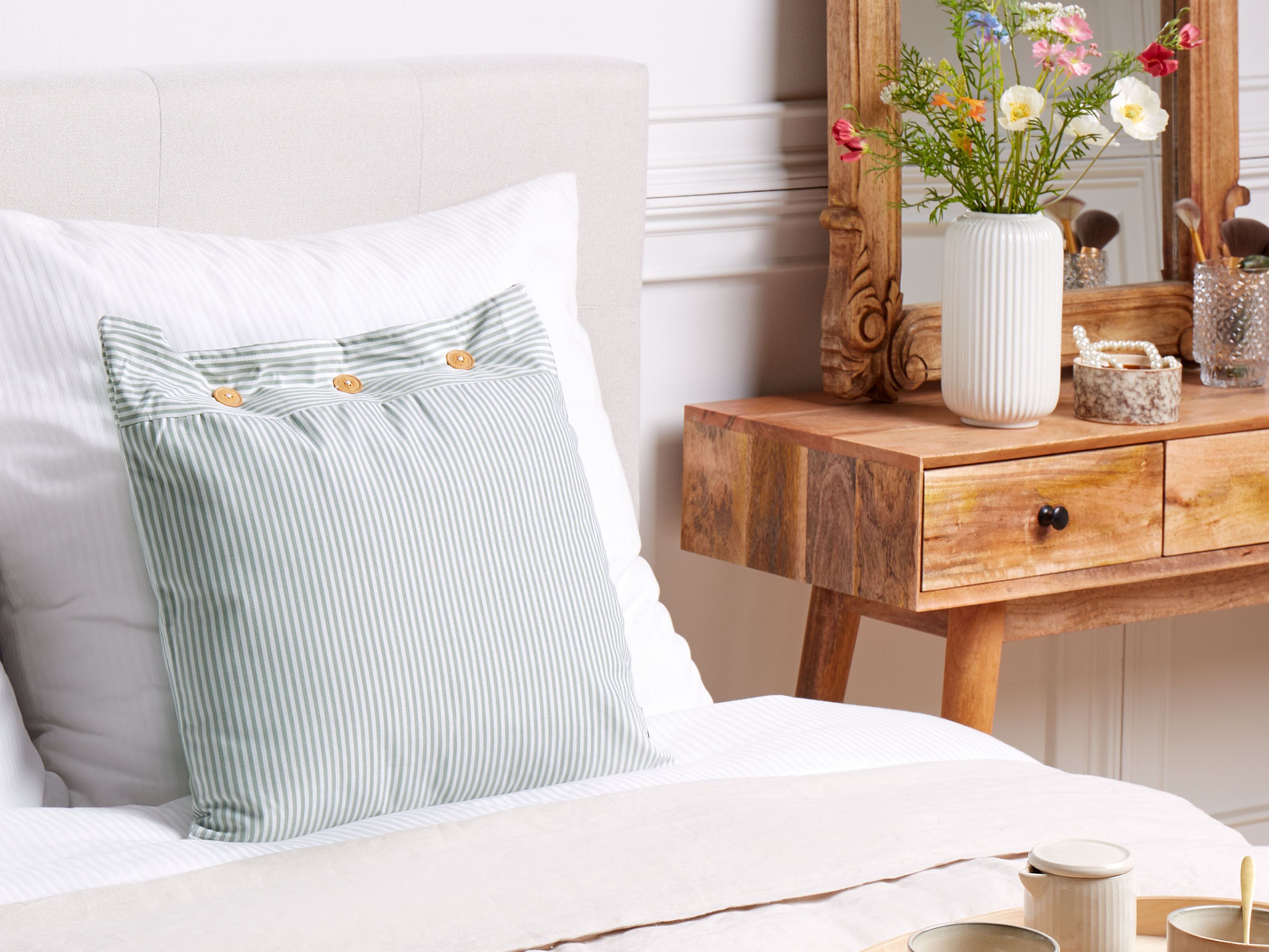 Throw Cushion SEBRINE 45 x 45 cm Mint Green Striped
