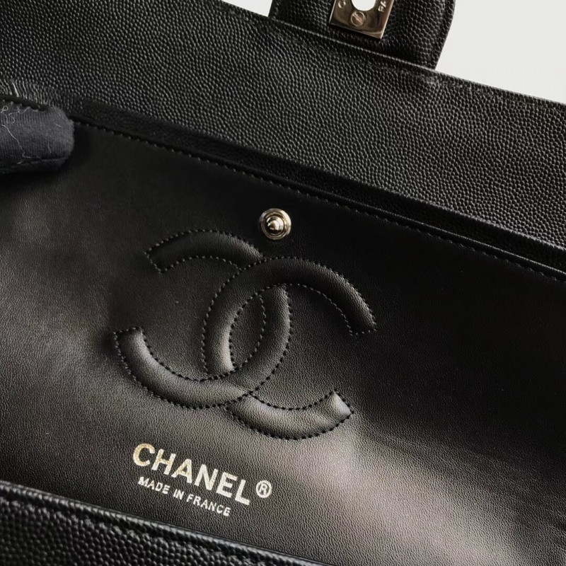 Replica Chanel Chevron Caviar Calfskin Classic Flap Bag A01112 Black1:1High-quality replica