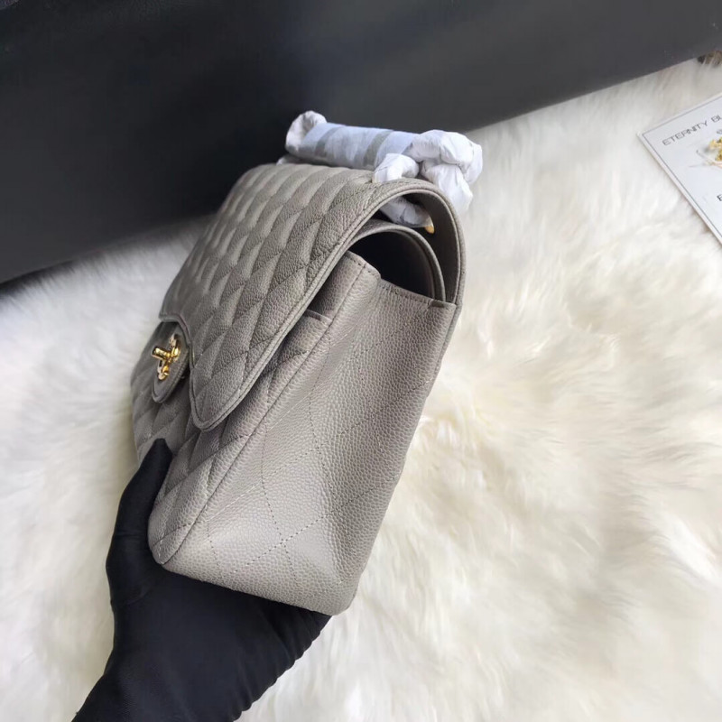 Replica Chanel Caviar Calfskin 30Cm Classic Flap Bag A011131:1High-quality replica