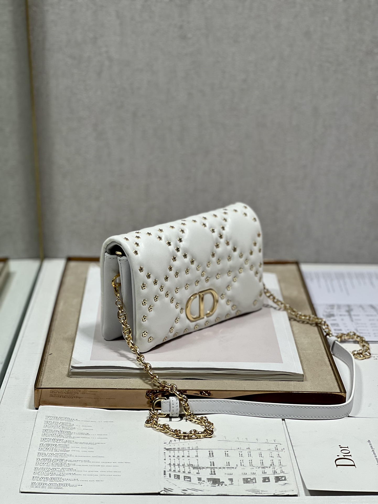 Caro Macrocannage Pouch Black/White For Women 7.5in/19.5cm S5135BNHH_M9001:1High-quality replica