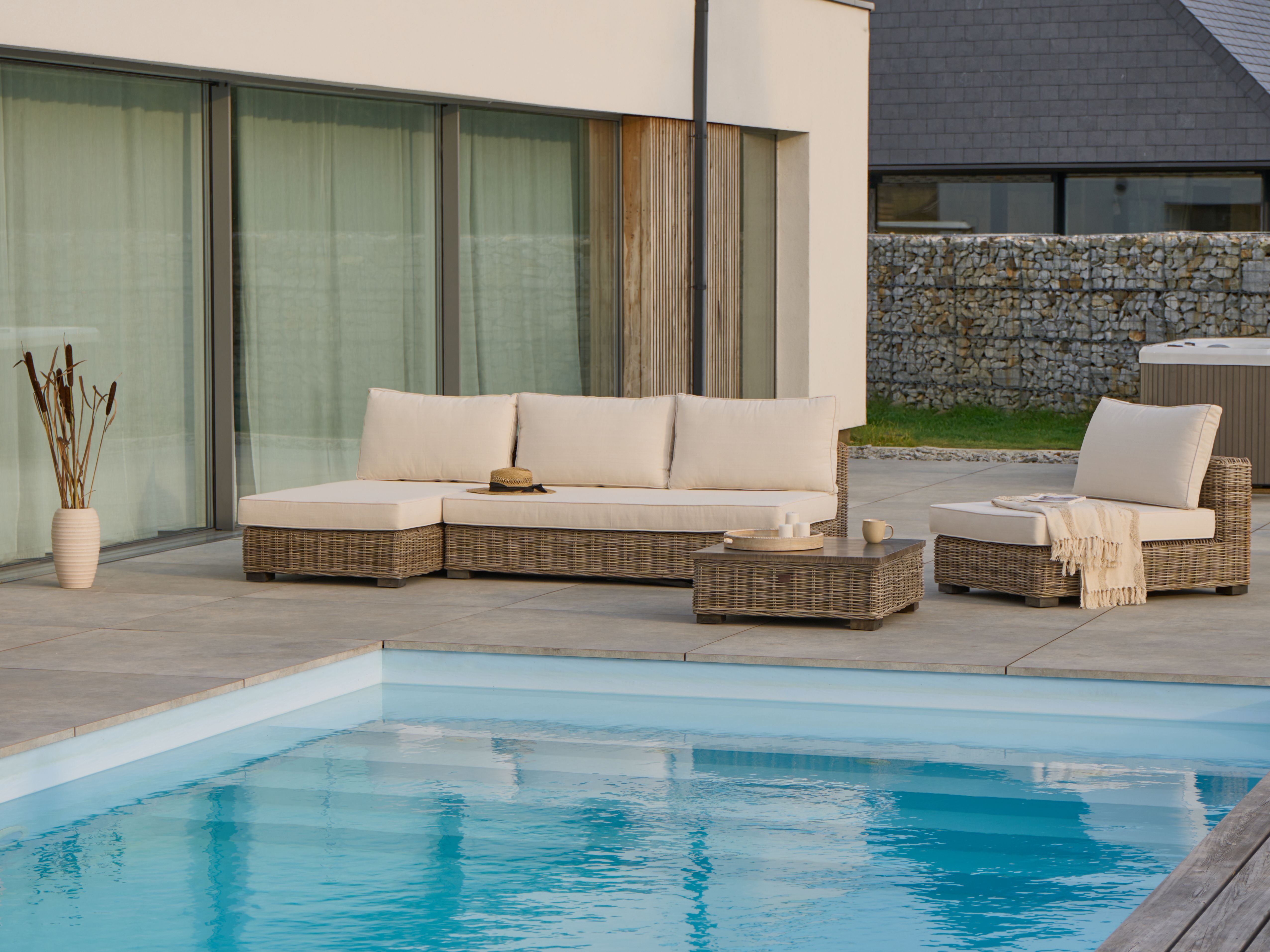 Garden Lounge Set with Table 4 Seater VARALLO Right Hand Modular Rattan Grey