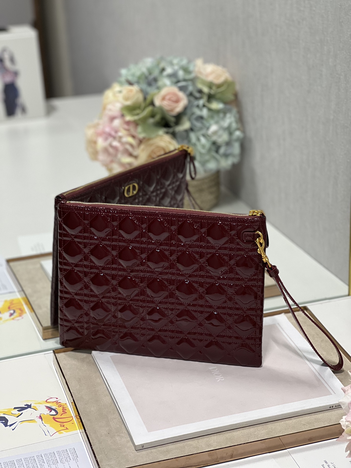 Large Caro Daily Pouch Black/Grey/Brown For Women 12in/30cm S5086UWHC_M9001:1High-quality replica