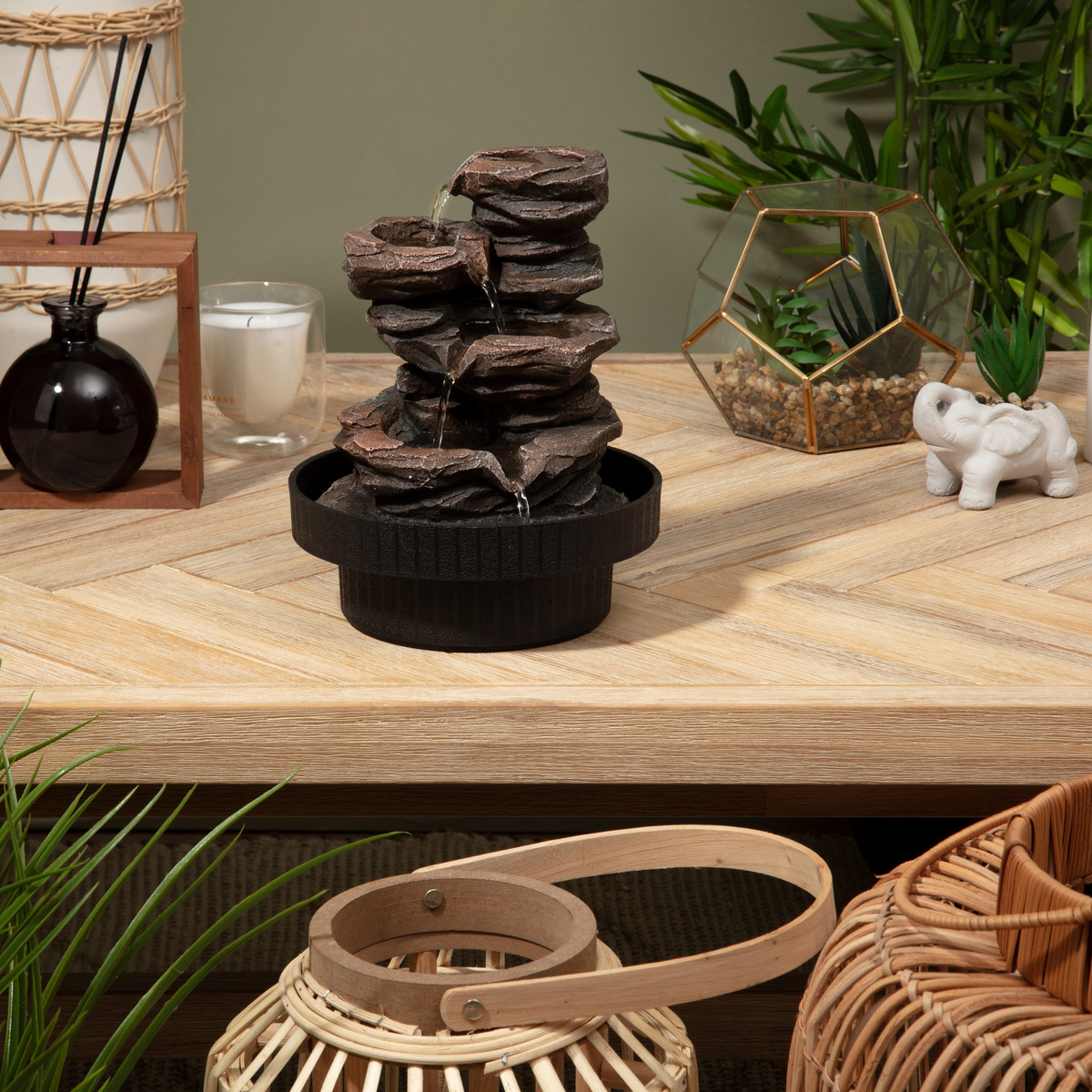 Fountain "Sharmila" Black, H.22 cm