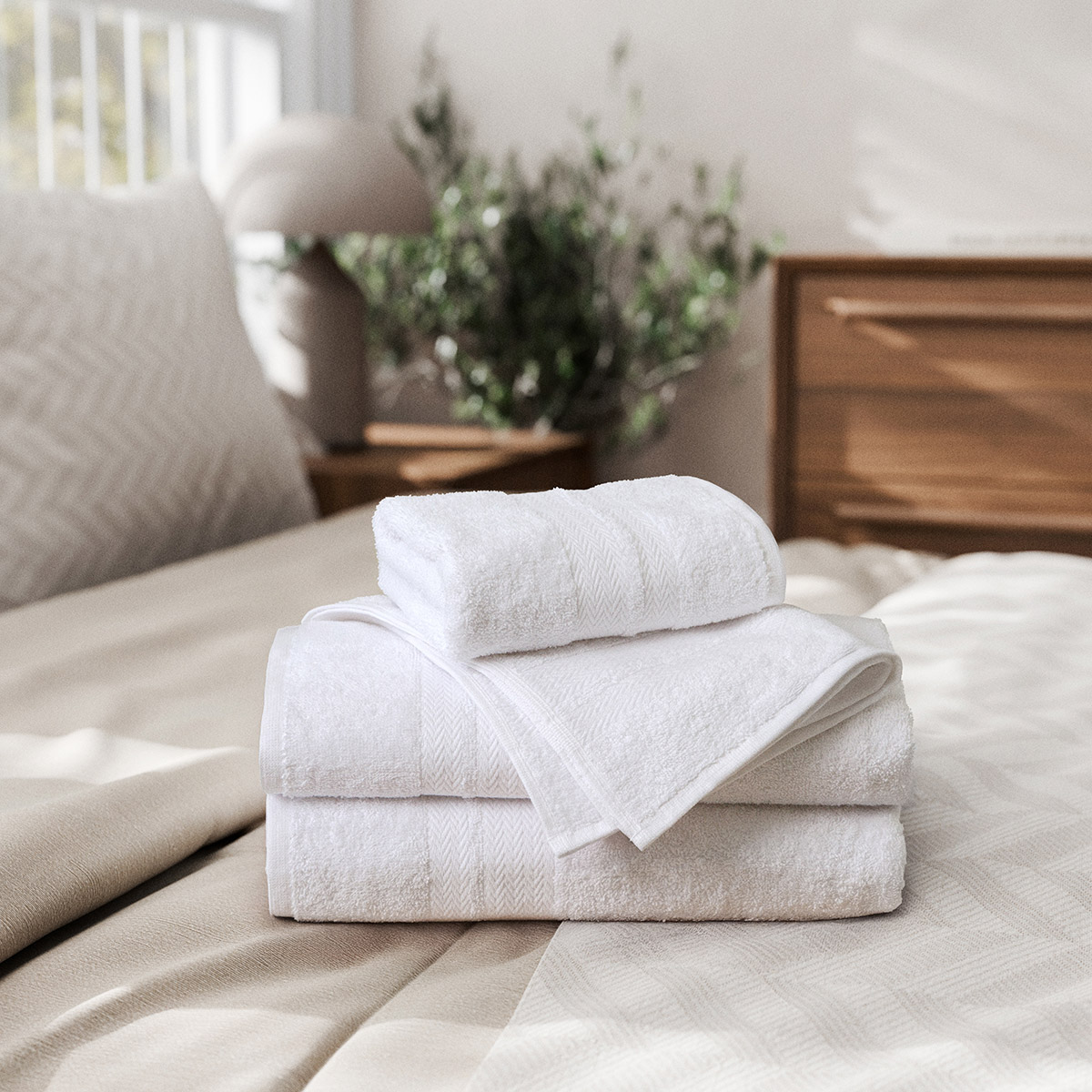 Enova Recycled Cotton Bath Towels for Hospitality and Home, White, Set of 6