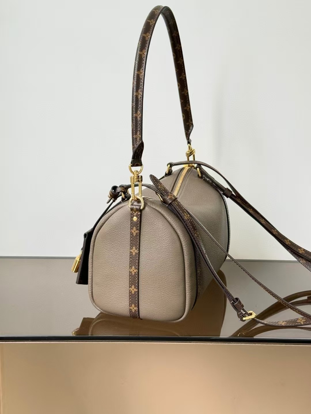 Louis Vuitton EXPRESS Small HandBag1:1High-quality replica