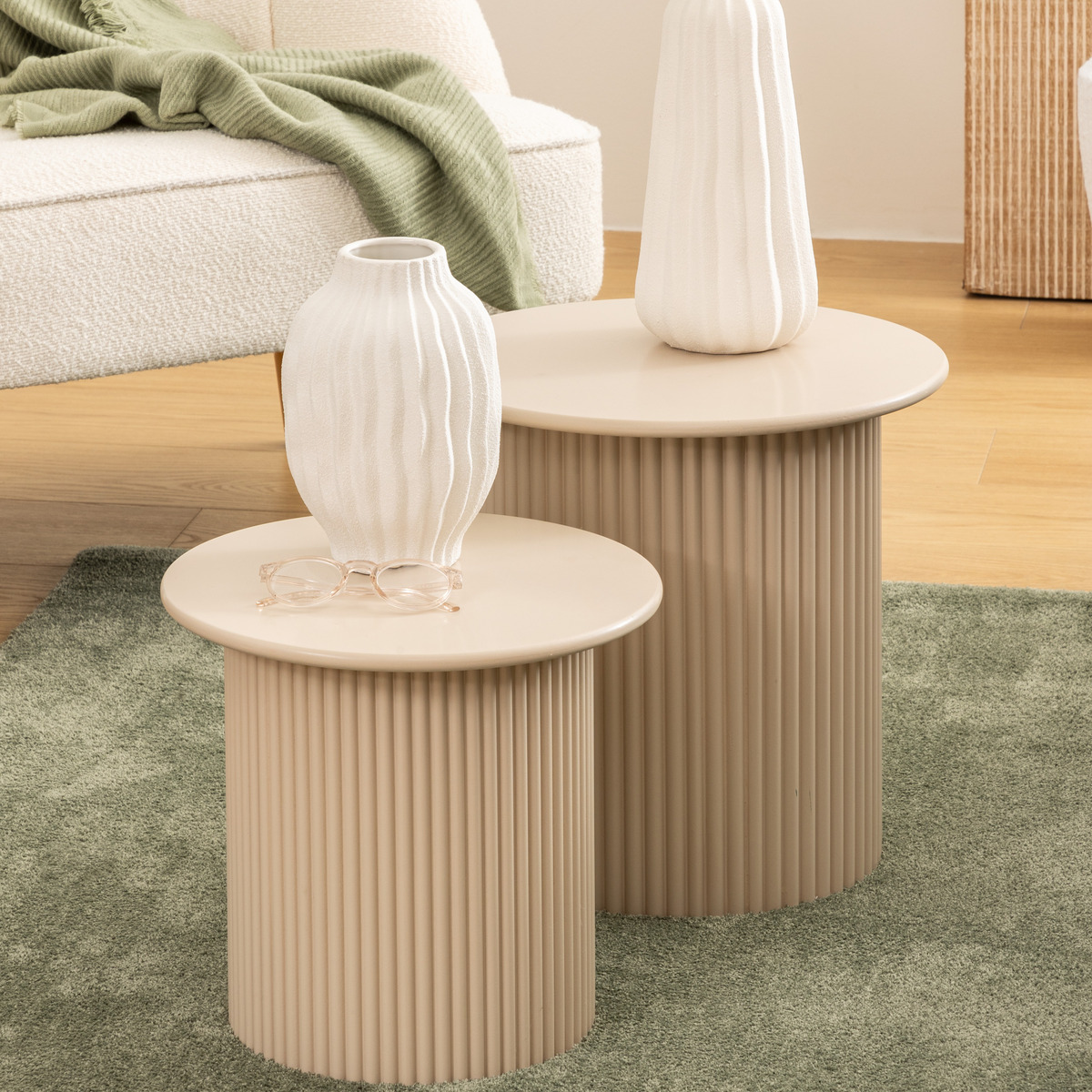 2 nesting tables "Eino" Beige, 40x40x38 cm