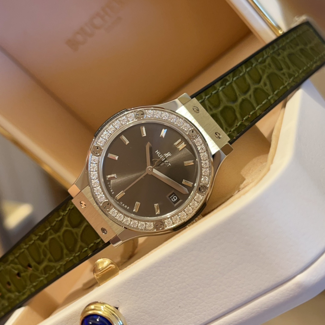 Hublot Classic 33mm High-End Women's Watch(1:1 replica) - Top club