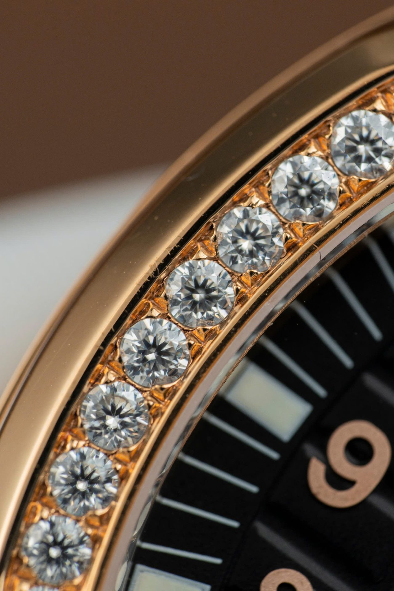 Patek Philippe Aquanaut 5067 Replica Watch Bezel Moissanite Diamonds PPF Factory 35.6mm - Top club