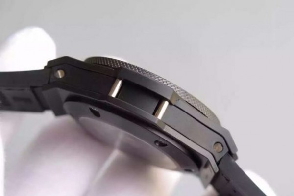 Replica Hublot Big Bang 44mm Carbon Fiber Black Gummy Strap A7750 - Top club