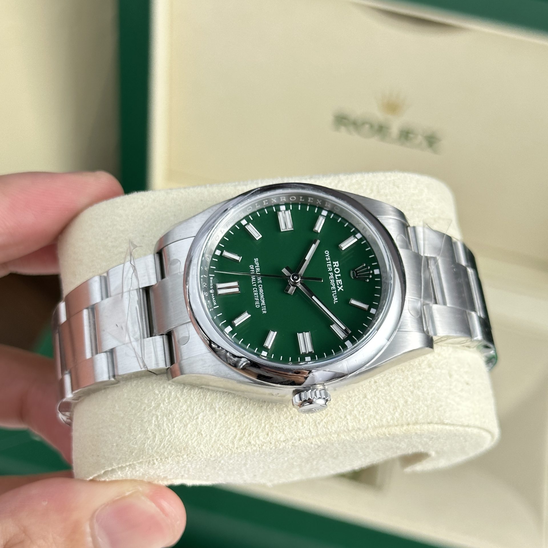 Rolex Replica Watch Oyster Perpetual 126000 Green Dial Clean Factory 36mm - Elite Watch Atelier