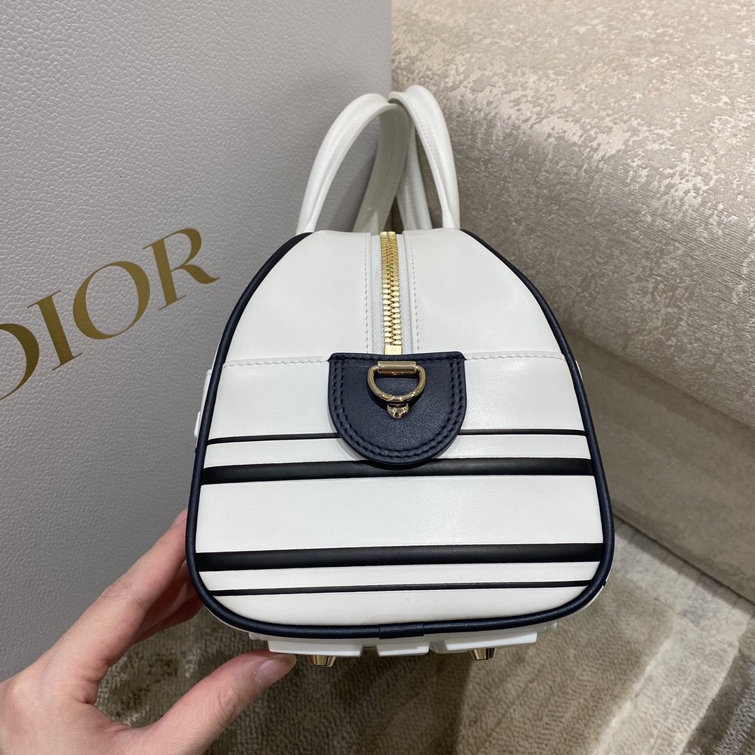 Christian Dior Medium Vibe Zip Bowling Bag, White, For Men/Women Bowling Bags, 34cm CD M6202OOBR_M8791:1High-quality replica