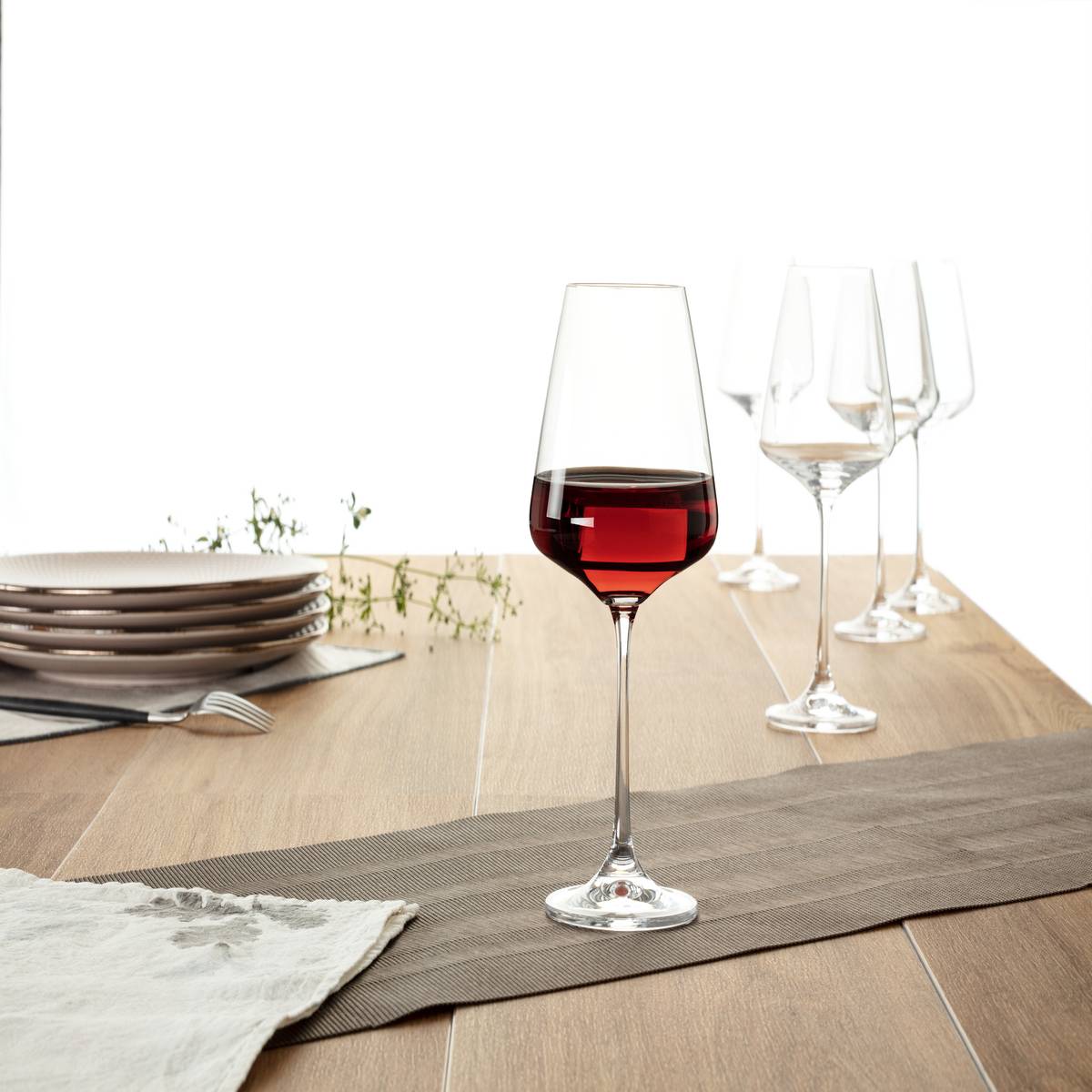 Set of 6 wine glasses "Selenga" 360 ml, Transparent