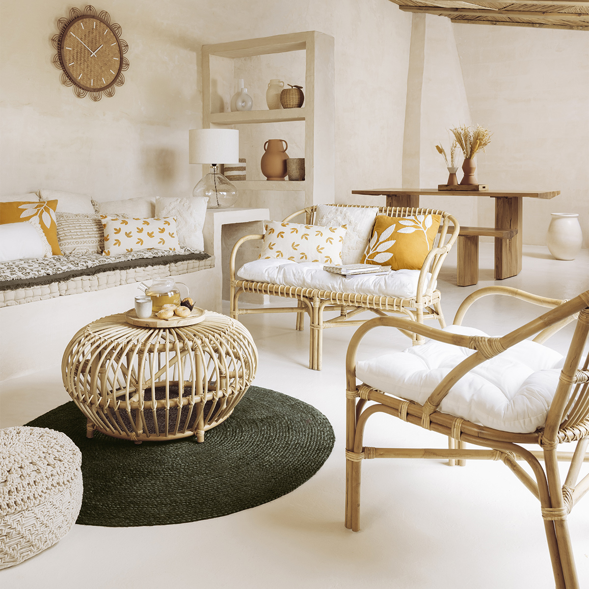 Coffee table "Neta" Rattan, D.73 cm