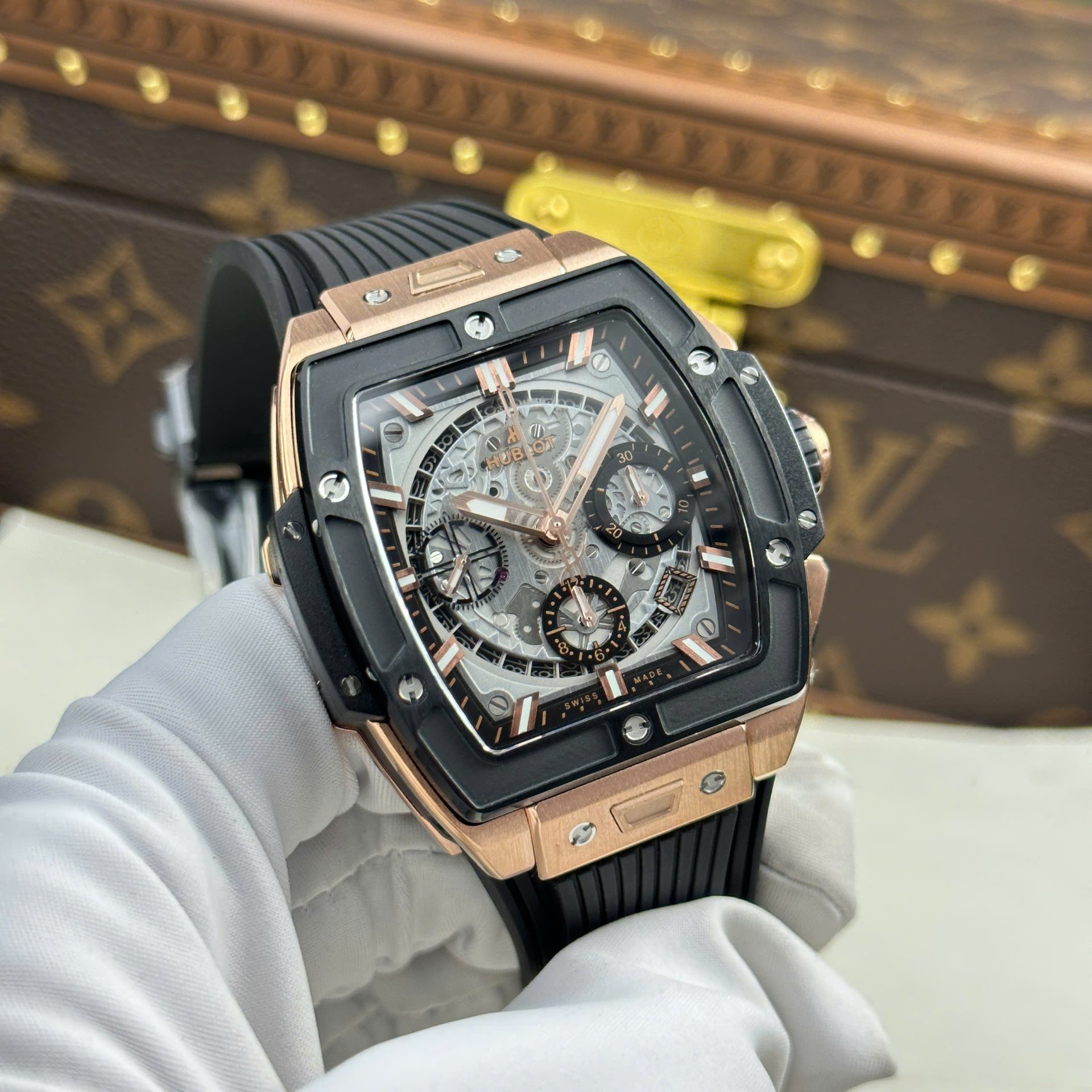 Hublot Spirit Of Big Bang King Gold Replica Watches Bezel Black BBF Factory 42mm - Top club