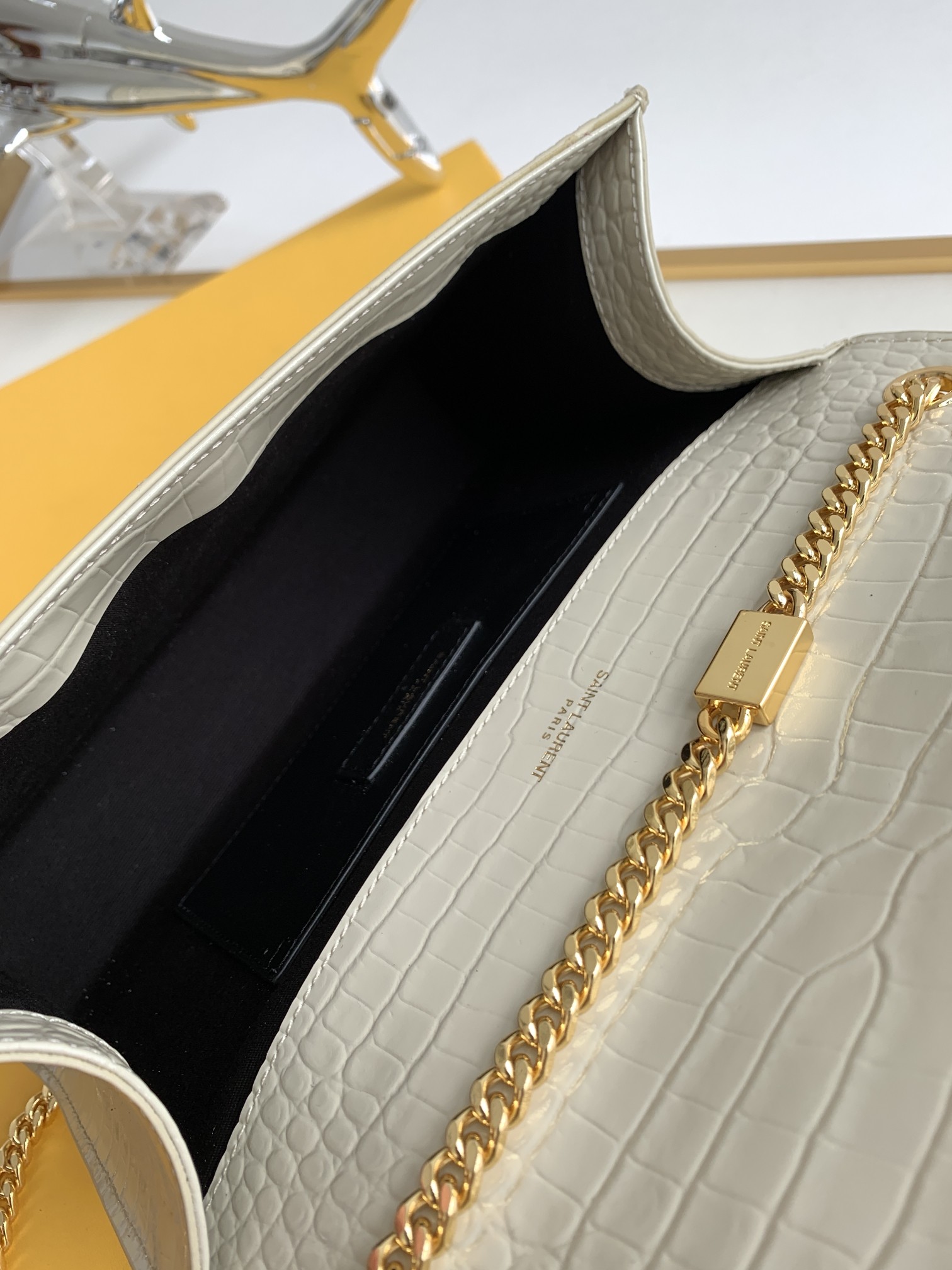 KATE1:1High-quality replica