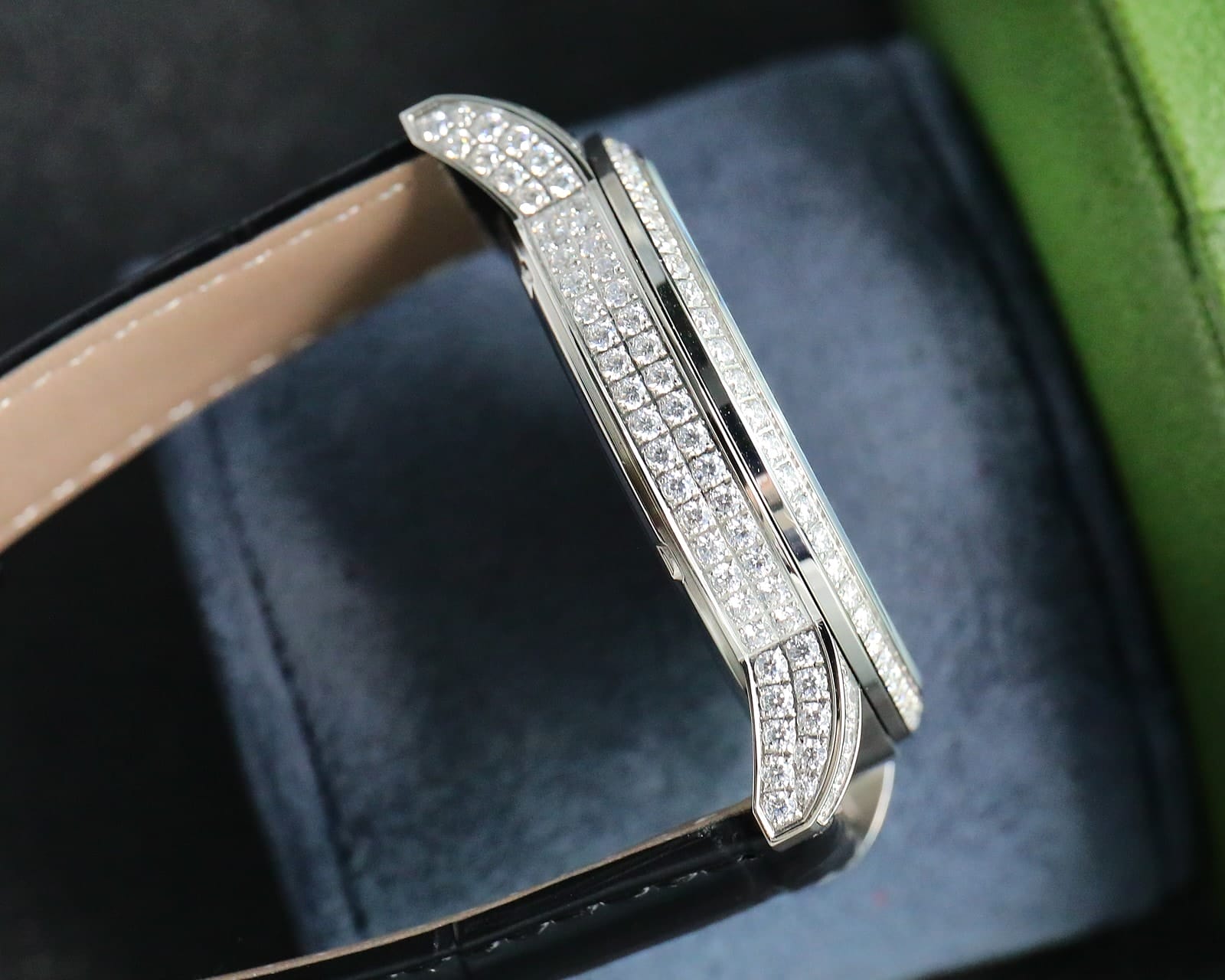 Fake Diamond Watch Patek Philippe Replica Calatrava Diamond Ribbon Joaillerie White Gold Diamond Dial 4978/400G-001 Quartz(1:1 replica) - Top club