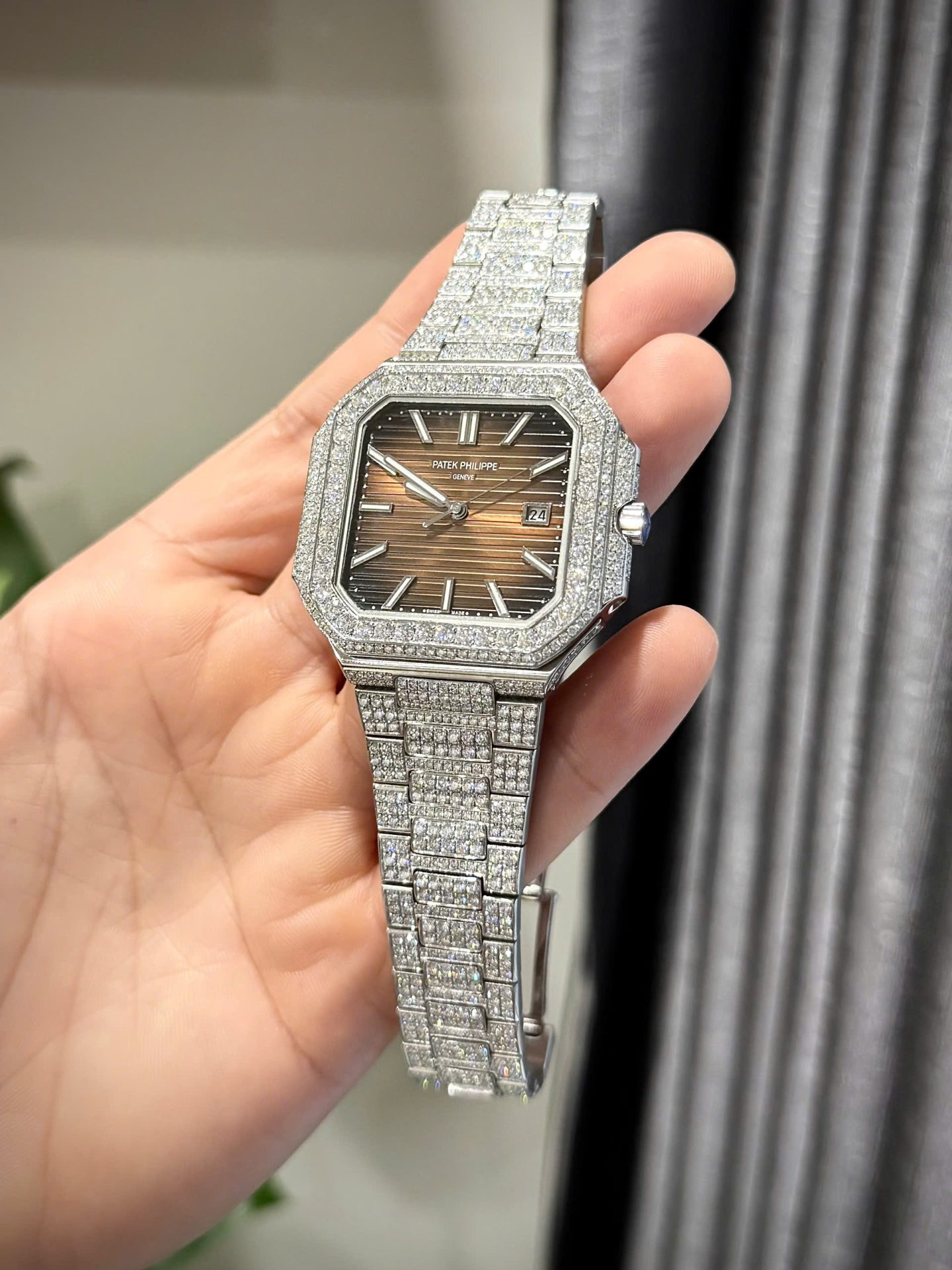 Patek Philippe Cubitus 5821 Dial Brown Custom Full Diamonds Moissanite Hong Kong 45mm - Top club