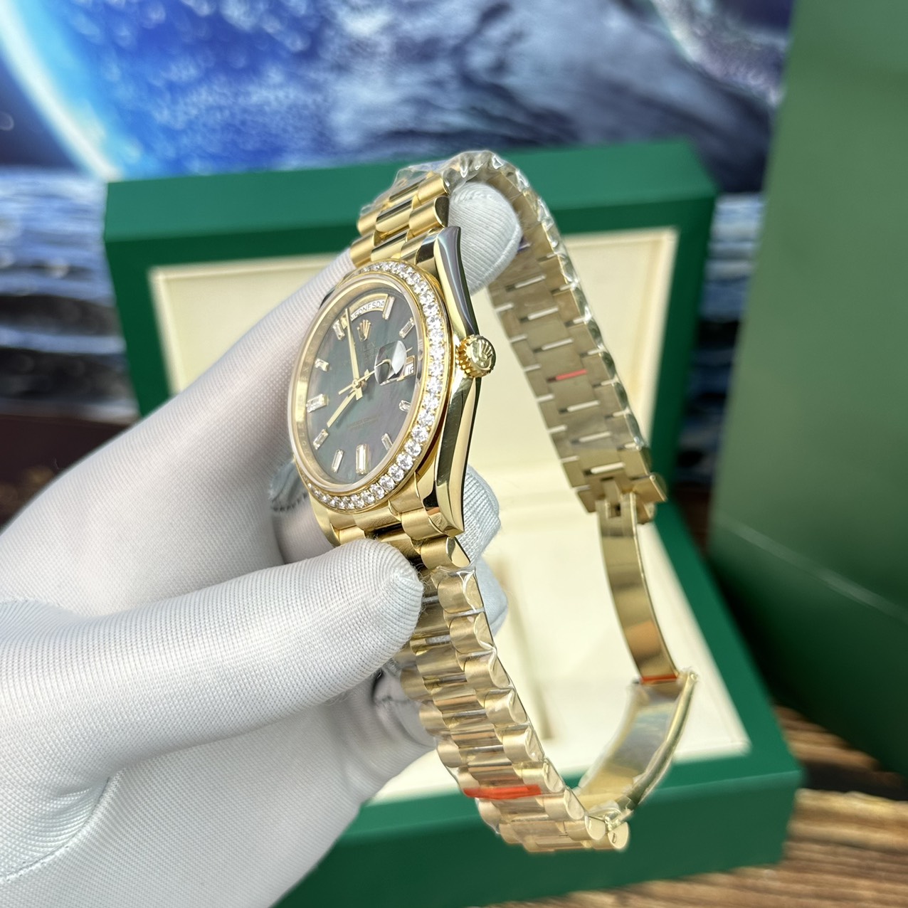 Rolex Day-Date Super Fake Watch Mother-Of-Pearl Dial With Diamonds BP Factory 40mm - Top club