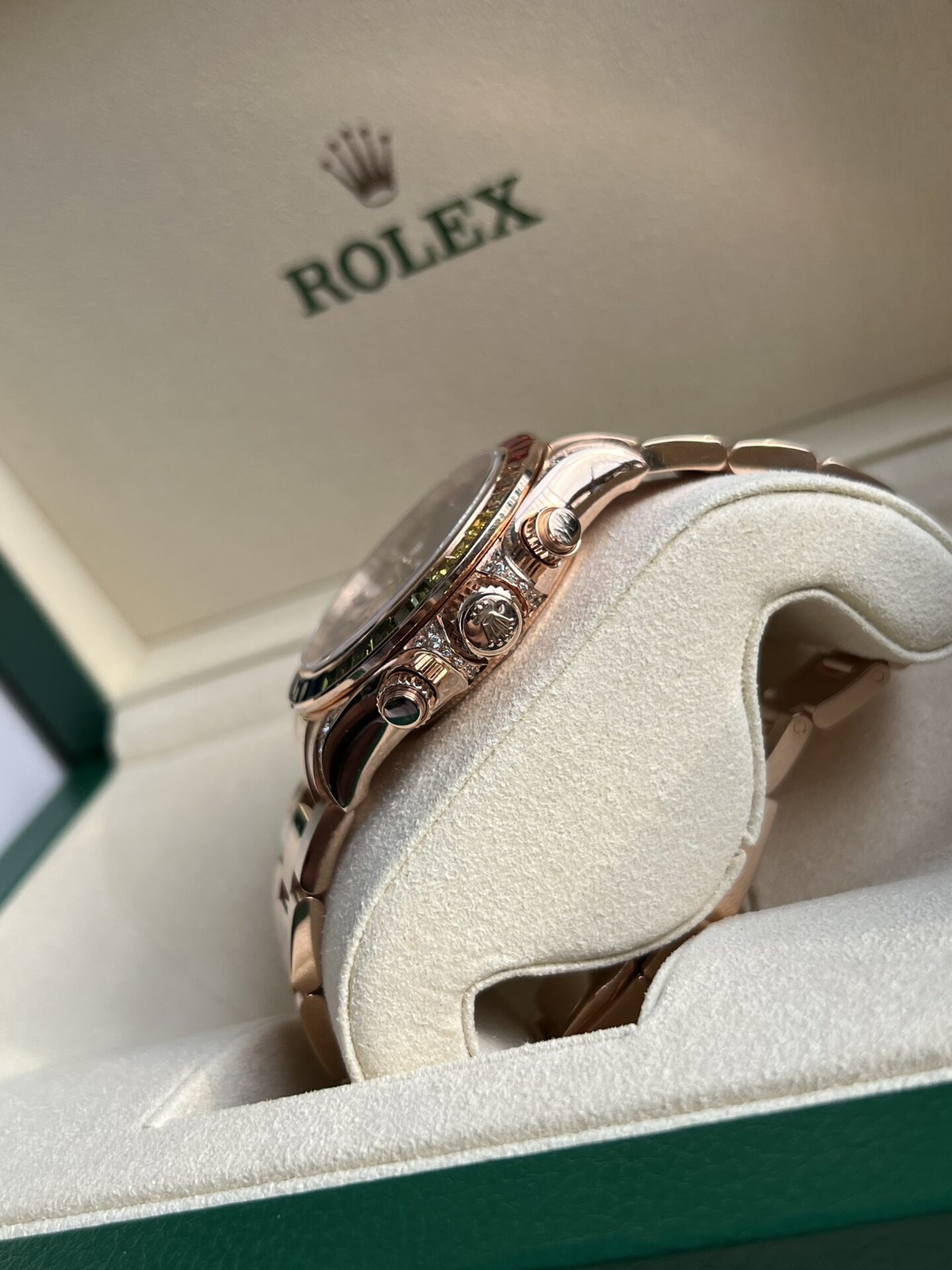 Rolex Daytona Rainbow Replica Watch Gold Wrapped Moissanite TW 40mm - Top club