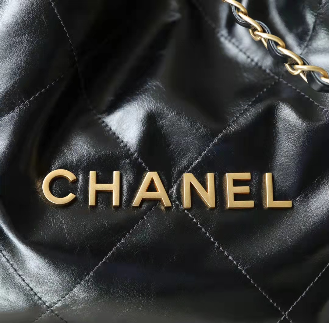 Chanel 22 Medium