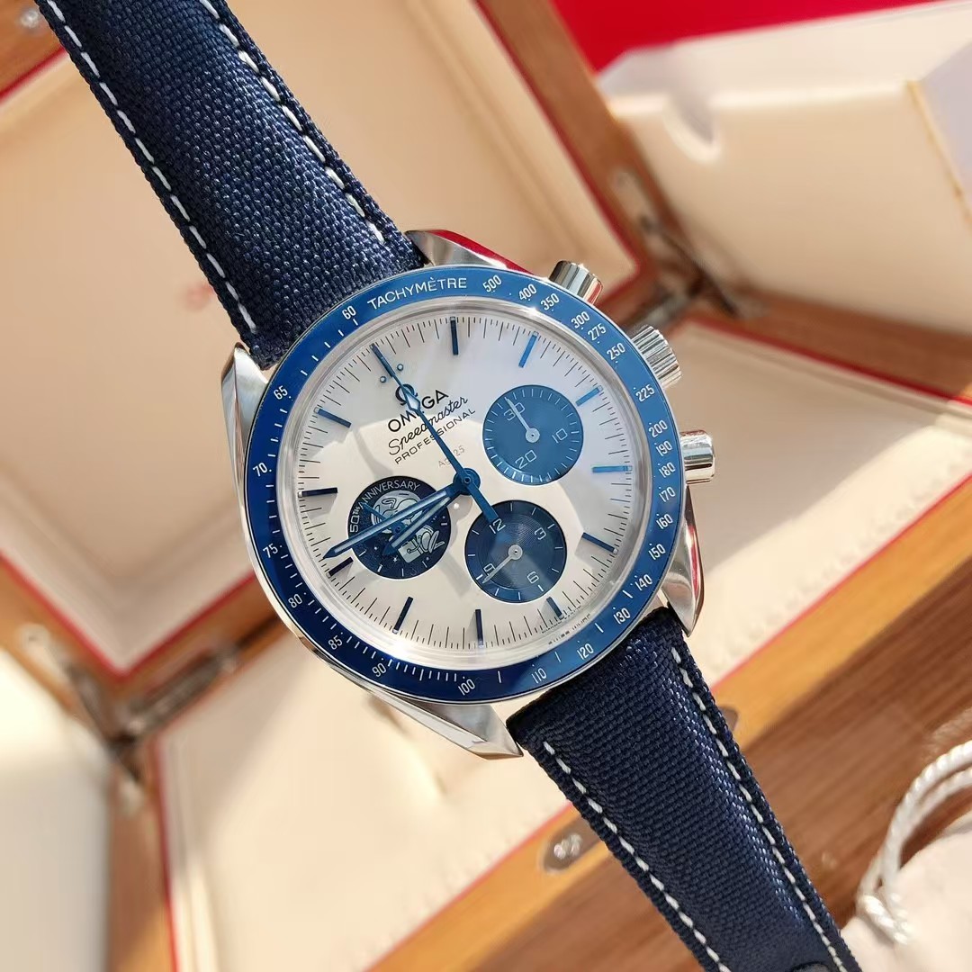Omega Speedmaster Snoopy Replica - House of Replica